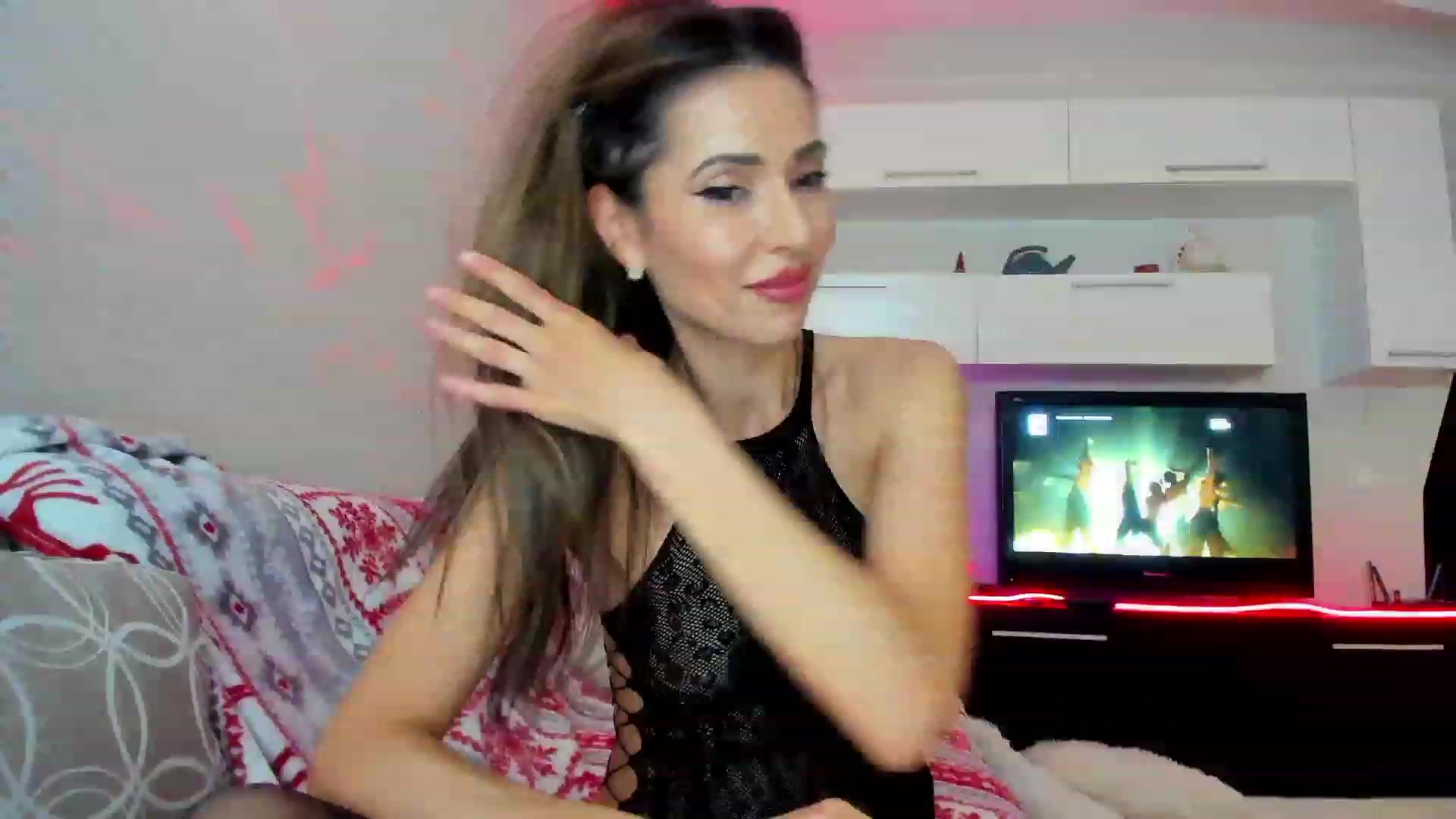 Gallery image thumbnail from SmileyTinaa's myfreecams stream on, 04/27/2023, 24:47 image 1 of 20