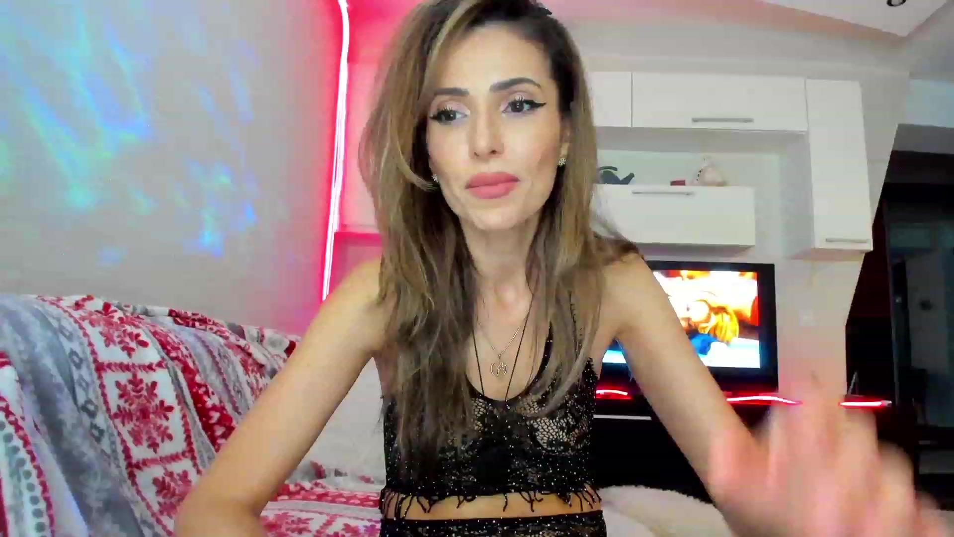 Gallery image thumbnail from SmileyTinaa's myfreecams stream on, 04/27/2023, 23:13 image 2 of 20