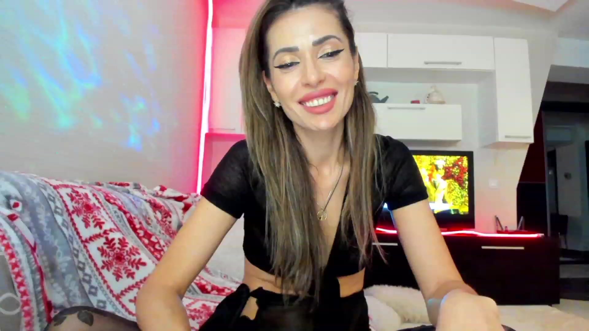 Gallery image thumbnail from SmileyTinaa's myfreecams stream on, 04/28/2023, 23:37 image 12 of 20