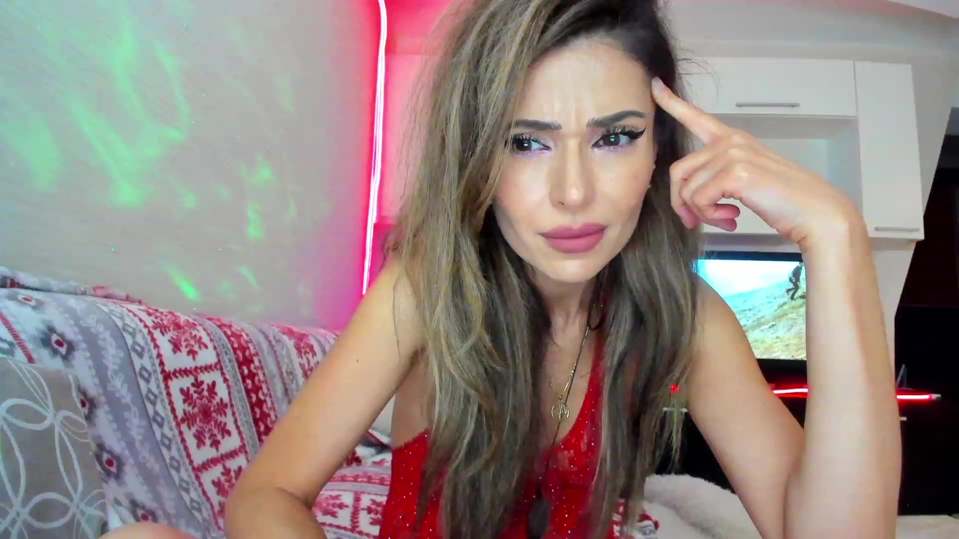 Gallery image thumbnail from SmileyTinaa's myfreecams stream on, 05/05/2023, 22:34 image 9 of 20