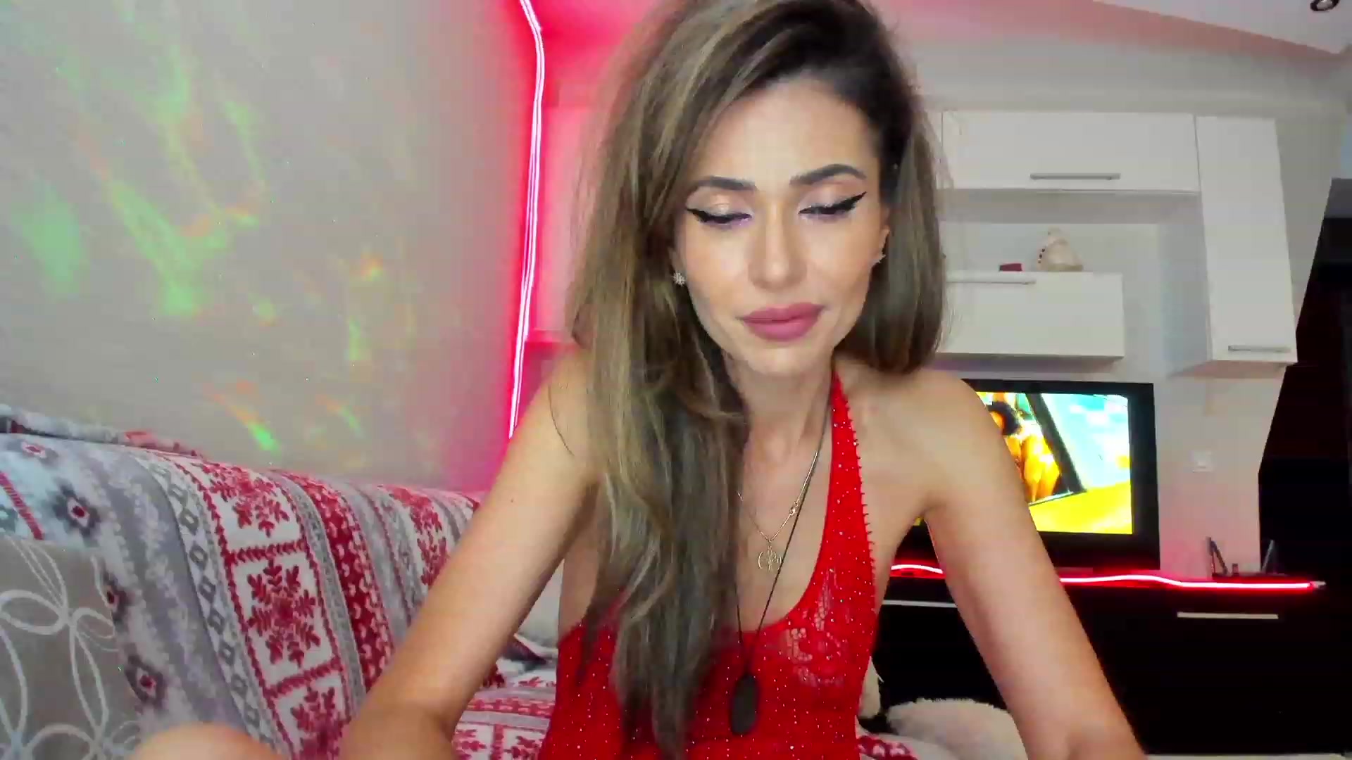 Gallery image thumbnail from SmileyTinaa's myfreecams stream on, 05/05/2023, 22:34 image 7 of 20