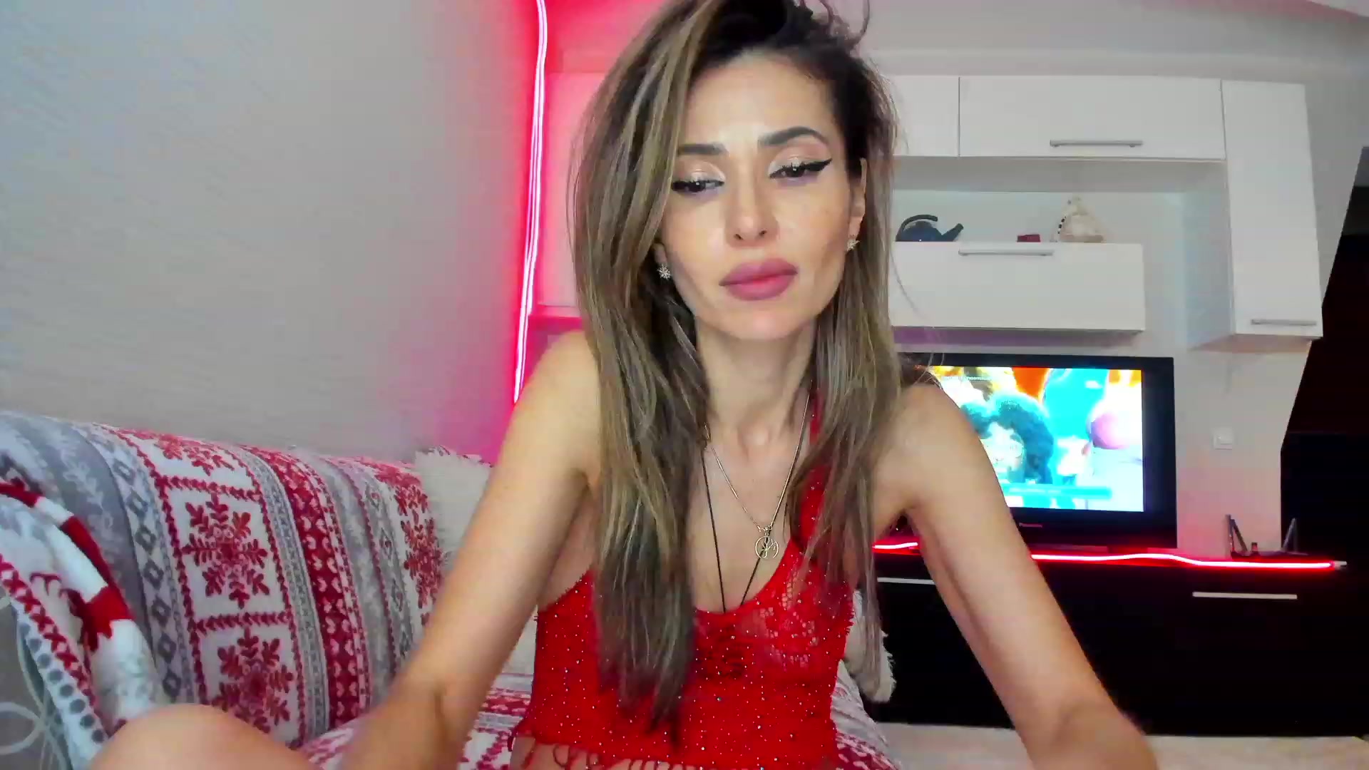 Gallery image thumbnail from SmileyTinaa's myfreecams stream on, 05/06/2023, 04:59 image 8 of 20