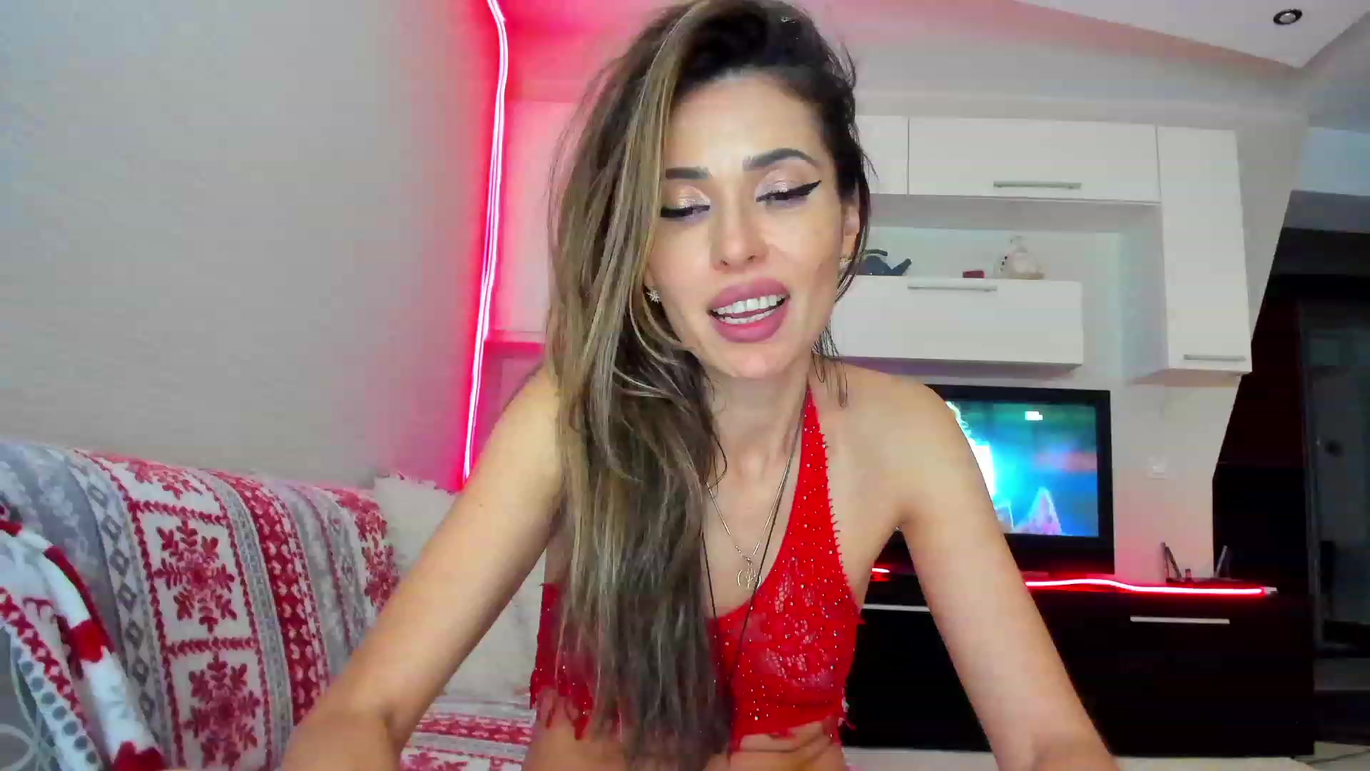 Gallery image thumbnail from SmileyTinaa's myfreecams stream on, 05/06/2023, 04:59 image 20 of 20