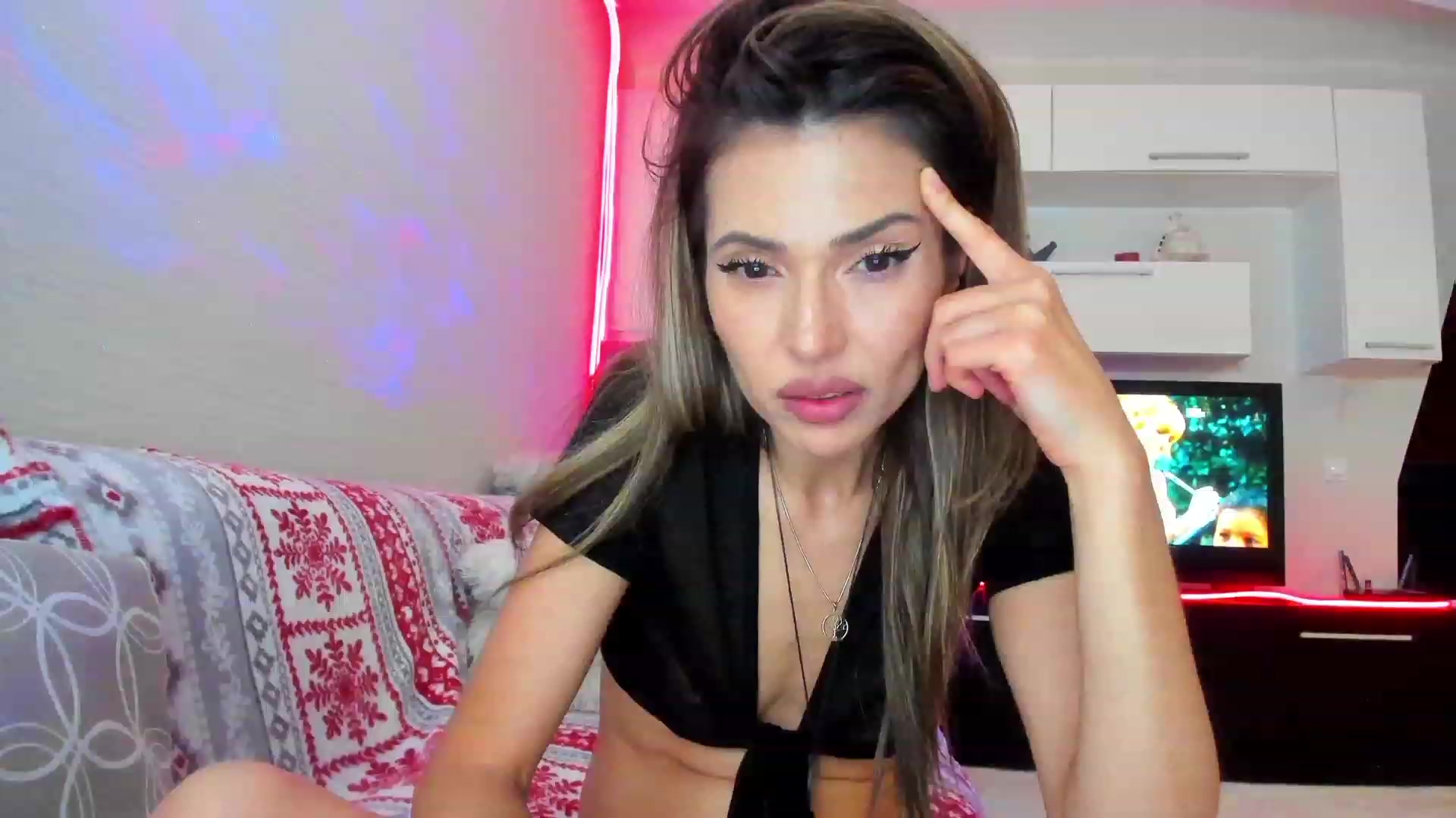 Gallery image thumbnail from SmileyTinaa's myfreecams stream on, 05/09/2023, 04:46 image 6 of 20