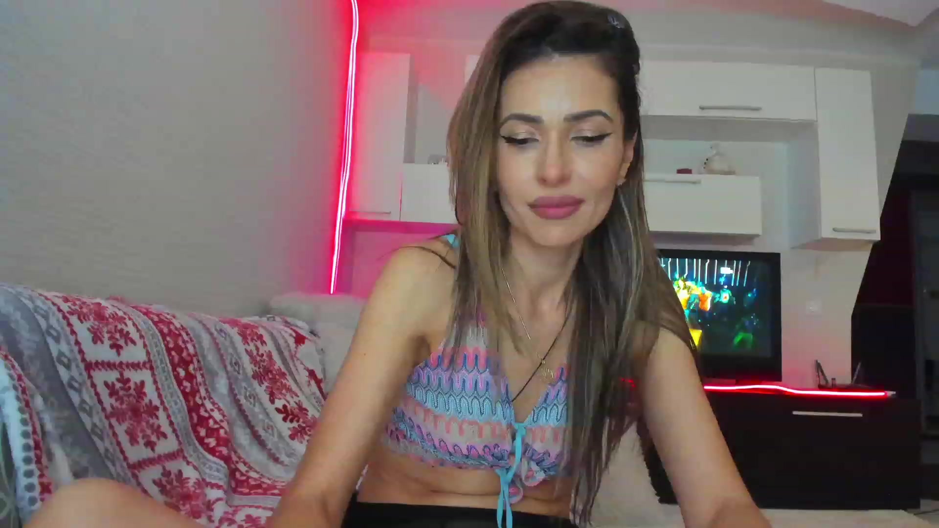 Gallery image thumbnail from SmileyTinaa's myfreecams stream on, 05/10/2023, 05:14 image 18 of 20