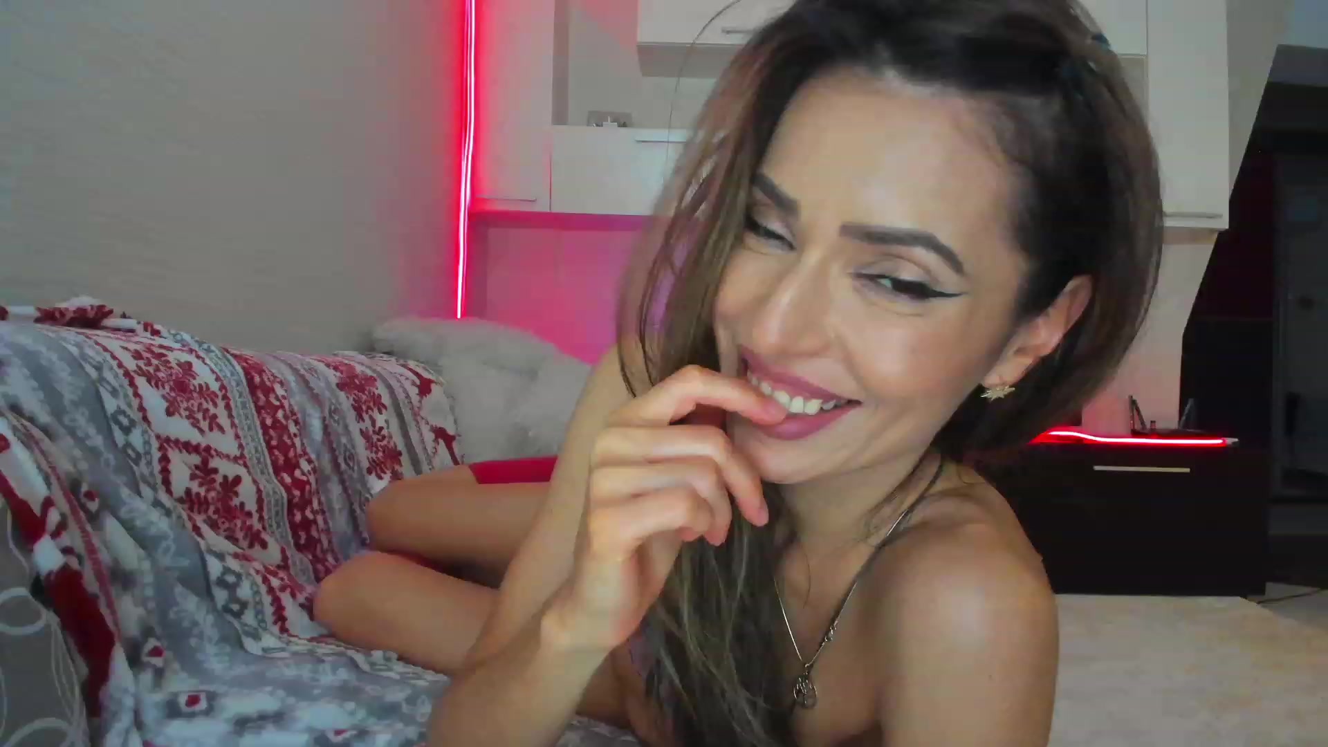 Gallery image thumbnail from SmileyTinaa's myfreecams stream on, 05/10/2023, 05:14 image 4 of 20