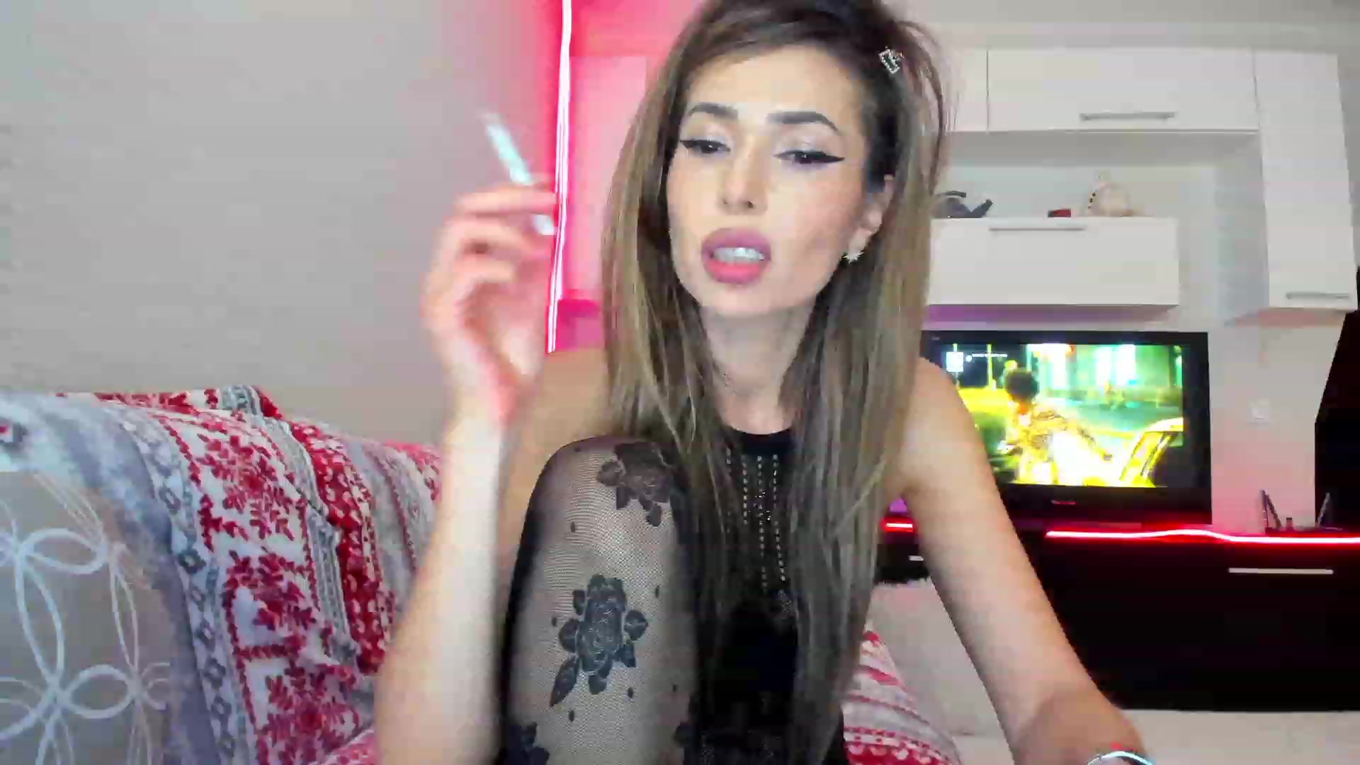 Gallery image thumbnail from SmileyTinaa's myfreecams stream on, 05/12/2023, 01:20 image 12 of 20