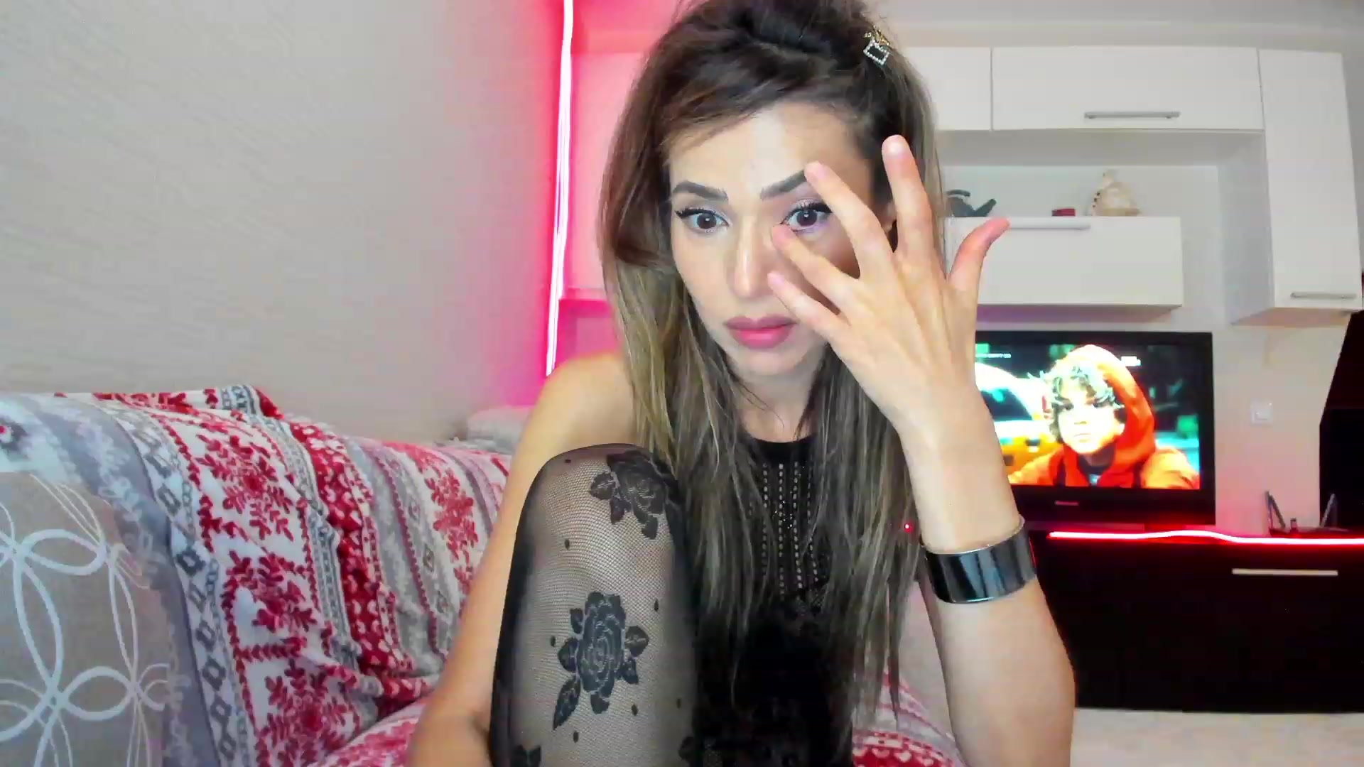 Gallery image thumbnail from SmileyTinaa's myfreecams stream on, 05/12/2023, 01:20 image 11 of 20