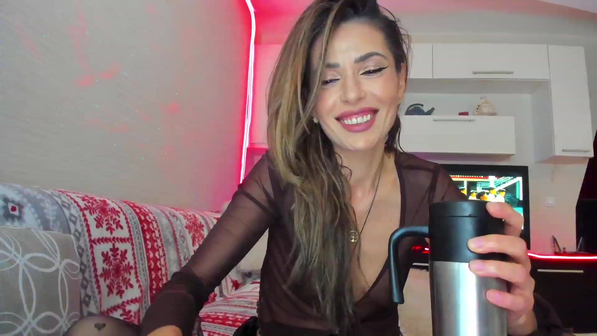 Gallery image thumbnail from SmileyTinaa's myfreecams stream on, 05/15/2023, 21:54 image 6 of 20