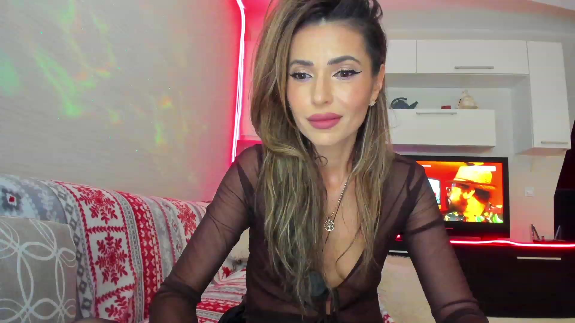 Gallery image thumbnail from SmileyTinaa's myfreecams stream on, 05/15/2023, 21:54 image 1 of 20