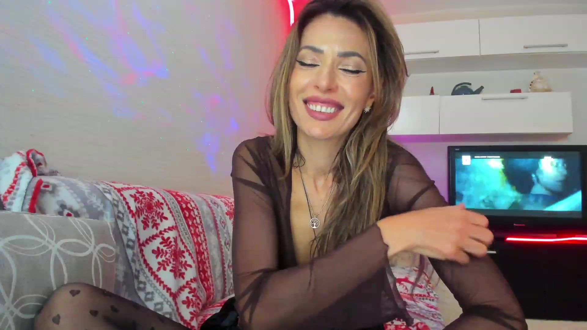 Gallery image thumbnail from SmileyTinaa's myfreecams stream on, 05/15/2023, 23:45 image 20 of 20