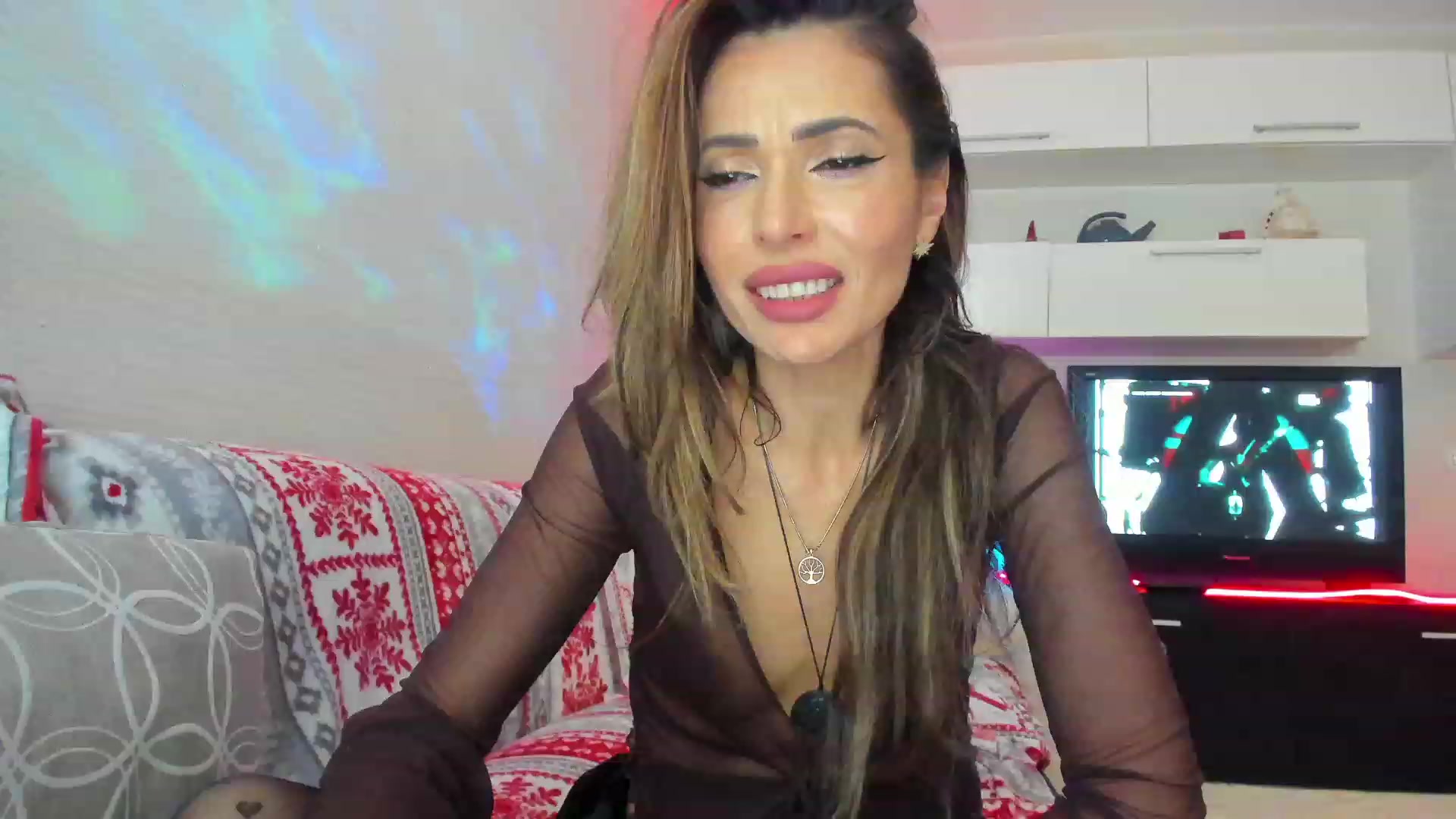 Gallery image thumbnail from SmileyTinaa's myfreecams stream on, 05/15/2023, 23:45 image 1 of 20