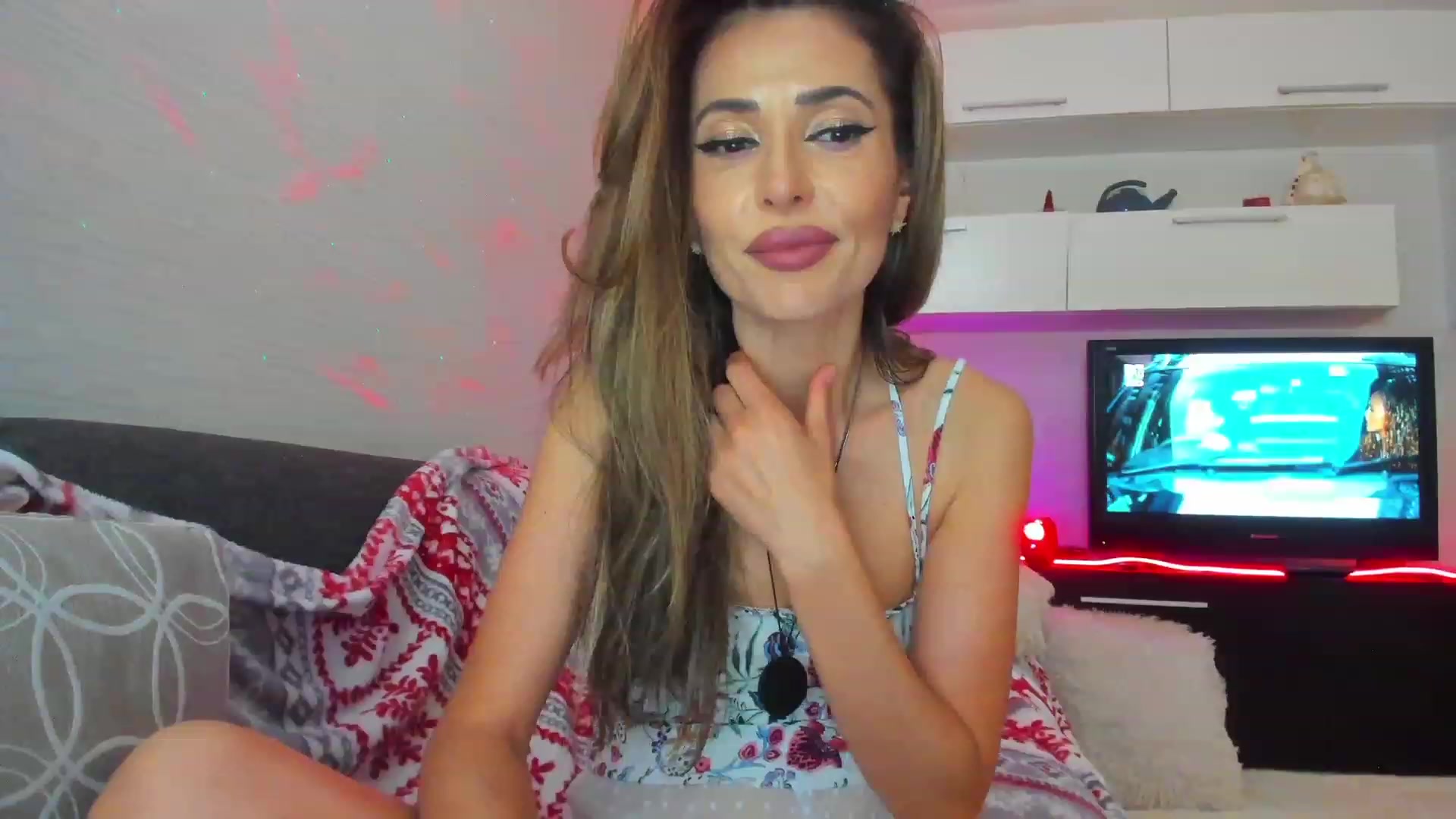 Gallery image thumbnail from SmileyTinaa's myfreecams stream on, 05/17/2023, 02:45 image 1 of 20