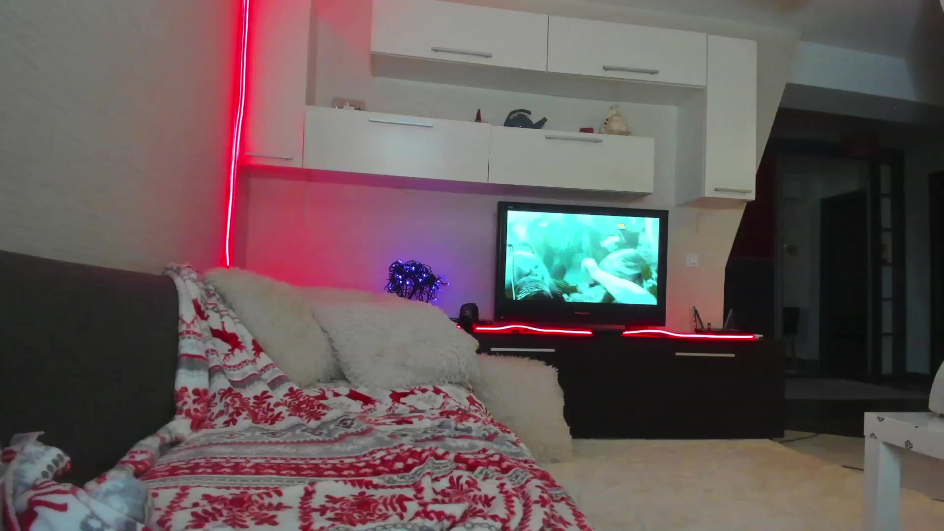 Gallery image thumbnail from SmileyTinaa's myfreecams stream on, 05/17/2023, 03:26 image 8 of 20