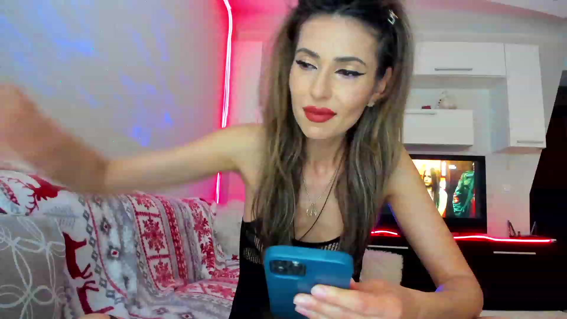 Gallery image thumbnail from SmileyTinaa's myfreecams stream on, 05/19/2023, 22:04 image 20 of 20