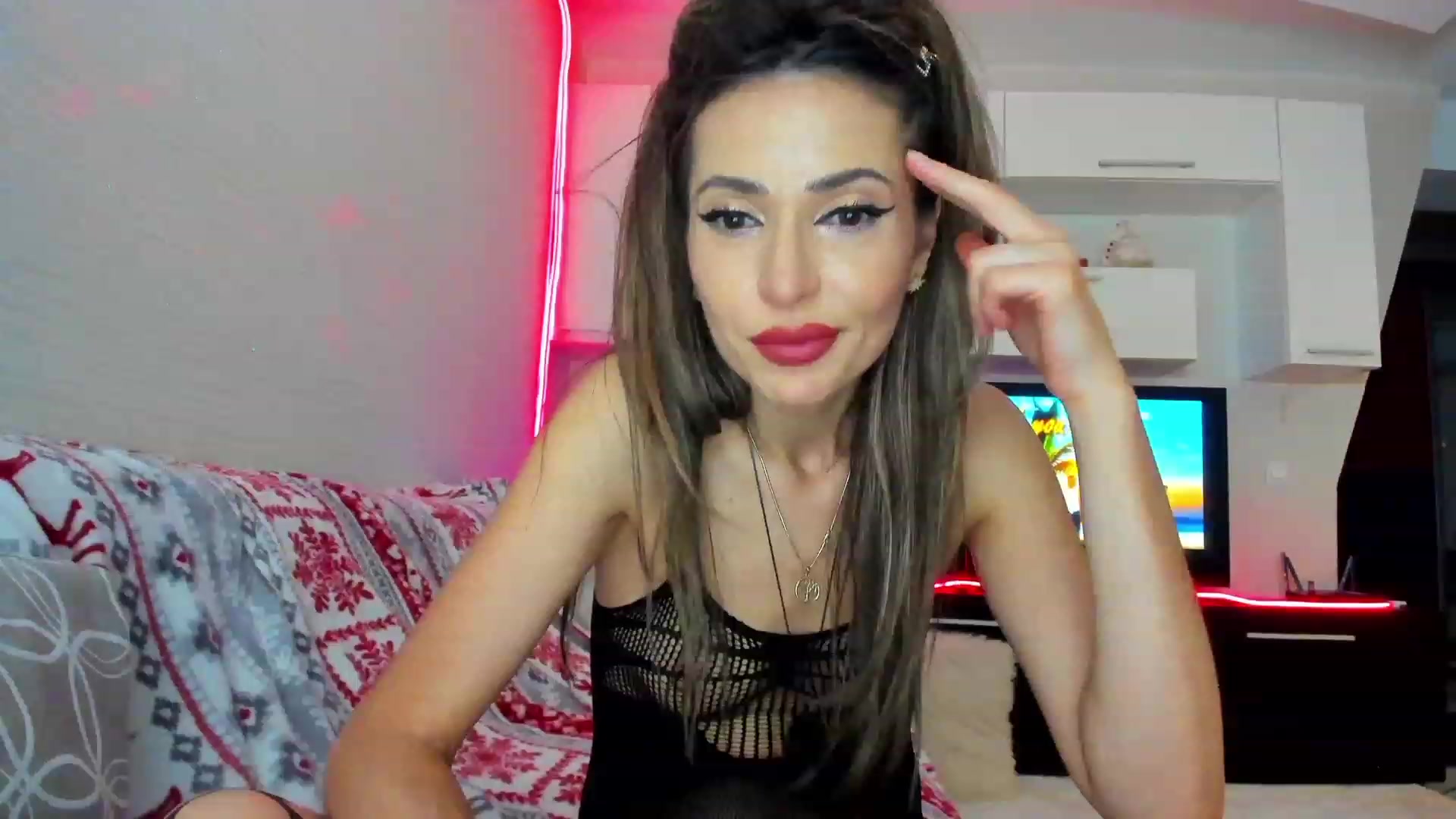Gallery image thumbnail from SmileyTinaa's myfreecams stream on, 05/20/2023, 01:39 image 9 of 20