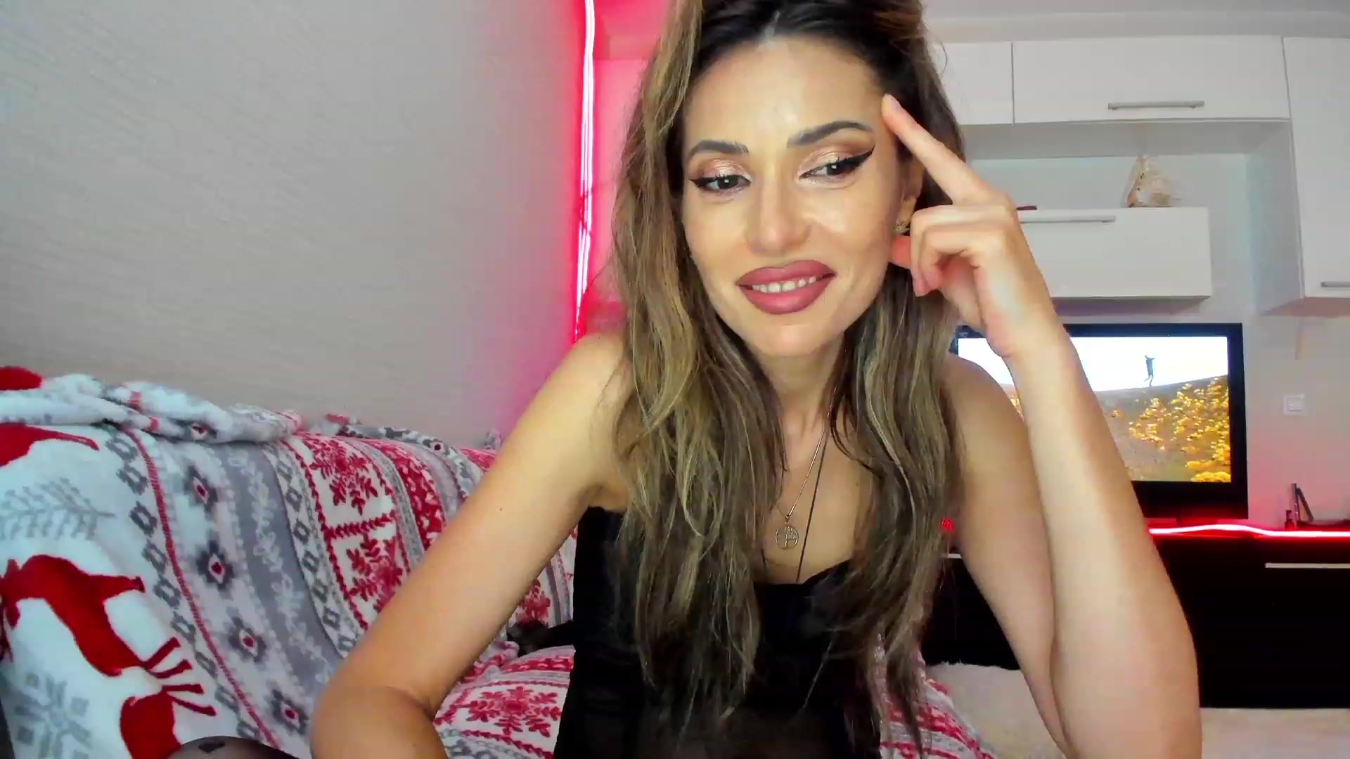 Gallery image thumbnail from SmileyTinaa's myfreecams stream on, 05/23/2023, 02:54 image 3 of 20