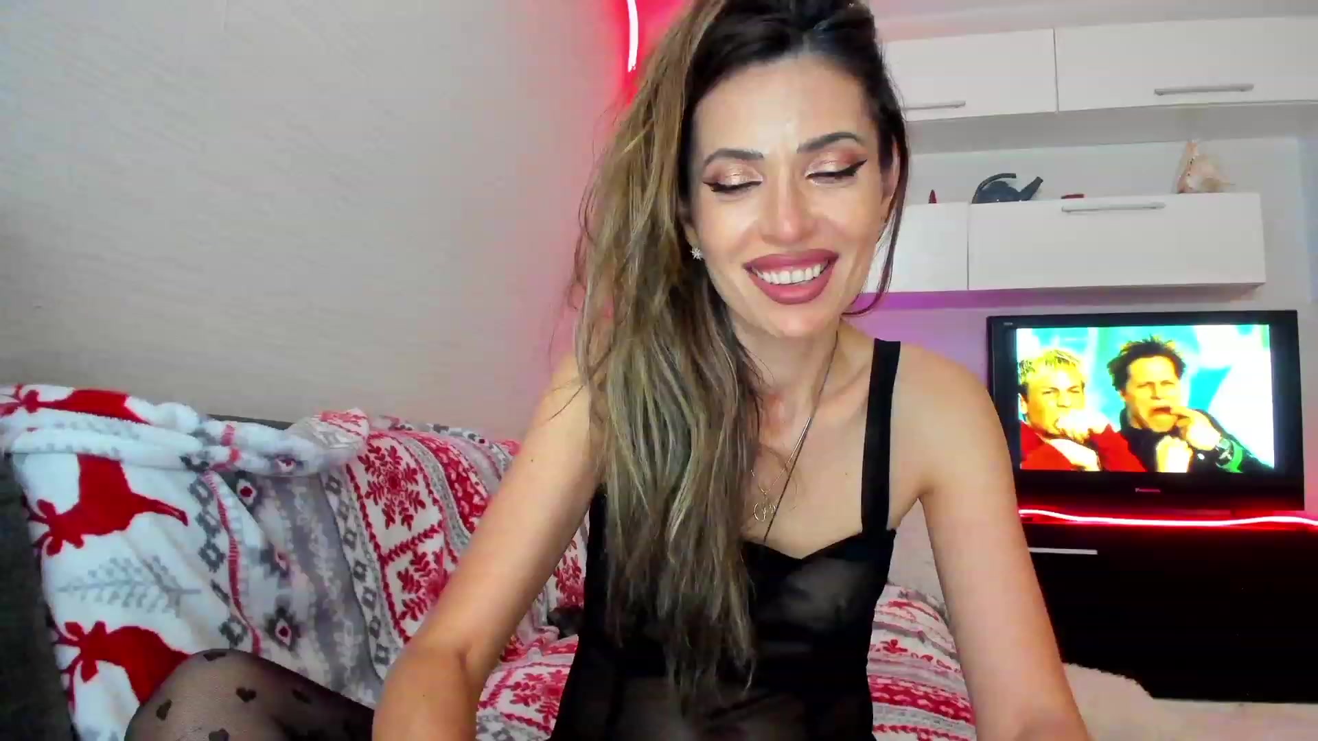 Gallery image thumbnail from SmileyTinaa's myfreecams stream on, 05/23/2023, 02:54 image 10 of 20