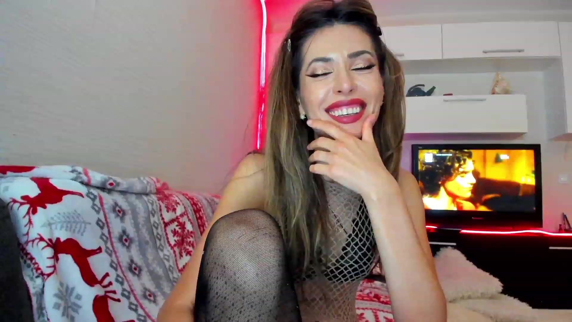 Gallery image thumbnail from SmileyTinaa's myfreecams stream on, 05/24/2023, 01:45 image 2 of 20