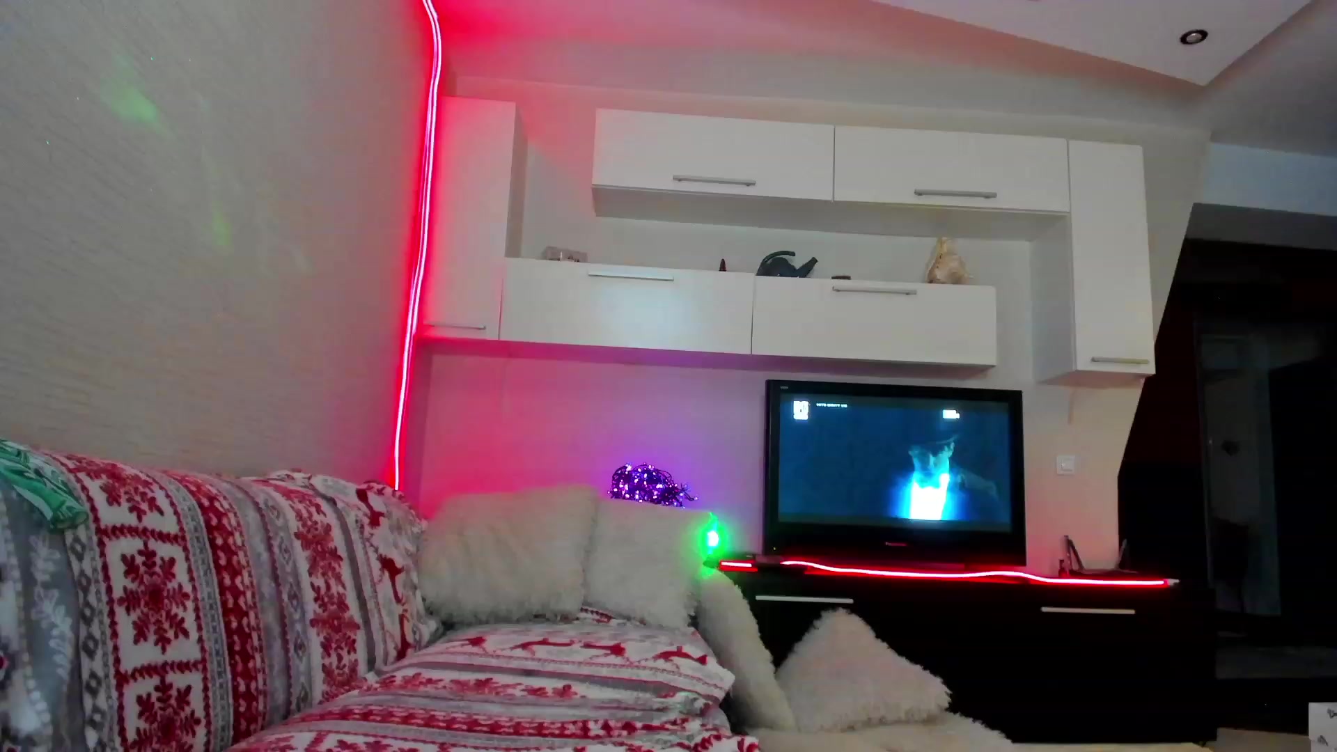 Gallery image thumbnail from SmileyTinaa's myfreecams stream on, 05/24/2023, 22:57 image 9 of 20