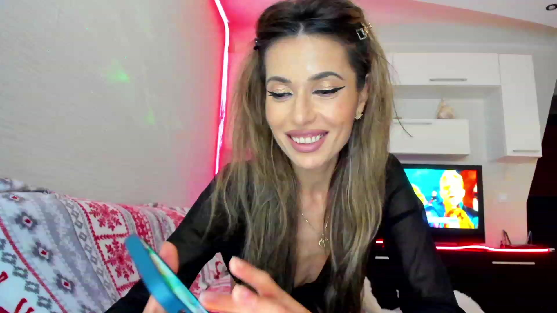 Gallery image thumbnail from SmileyTinaa's myfreecams stream on, 05/25/2023, 22:22 image 1 of 20