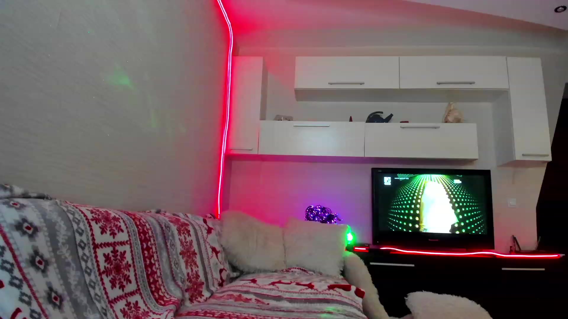 Gallery image thumbnail from SmileyTinaa's myfreecams stream on, 05/25/2023, 22:22 image 9 of 20