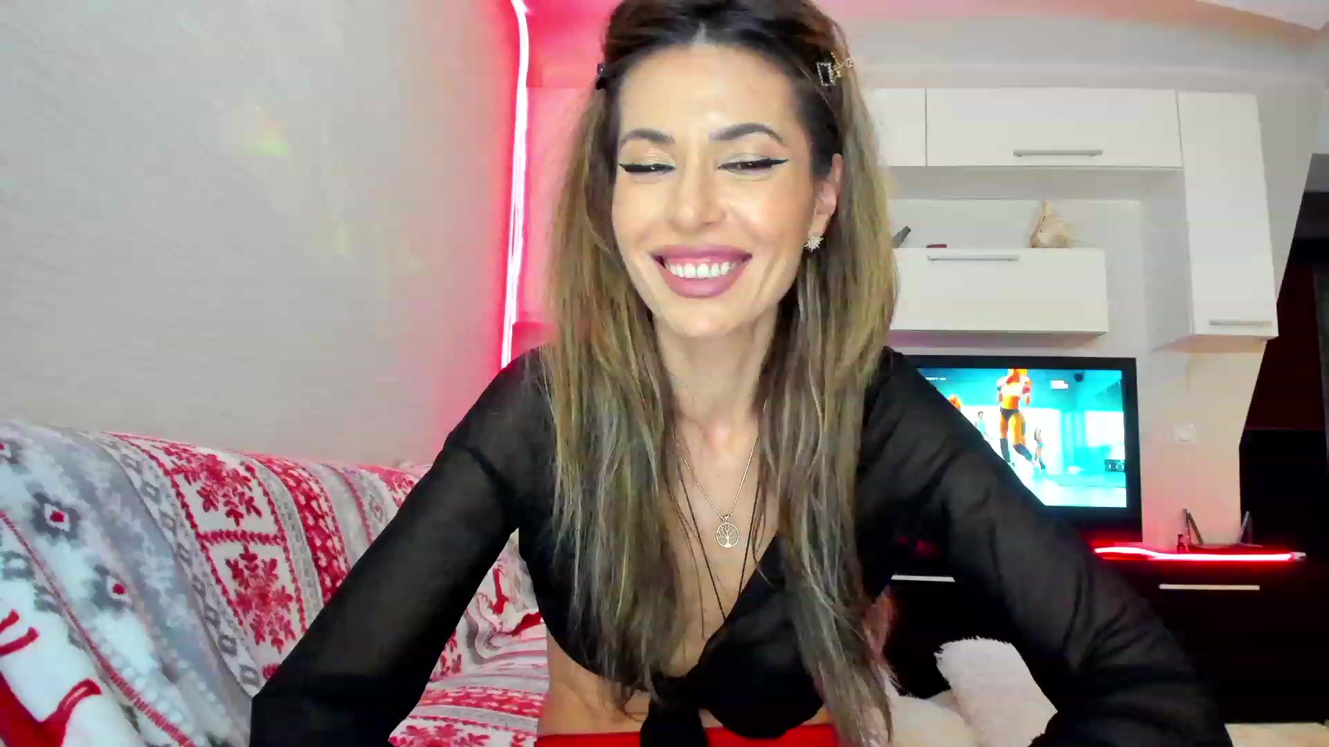 Gallery image thumbnail from SmileyTinaa's myfreecams stream on, 05/25/2023, 23:59 image 12 of 20