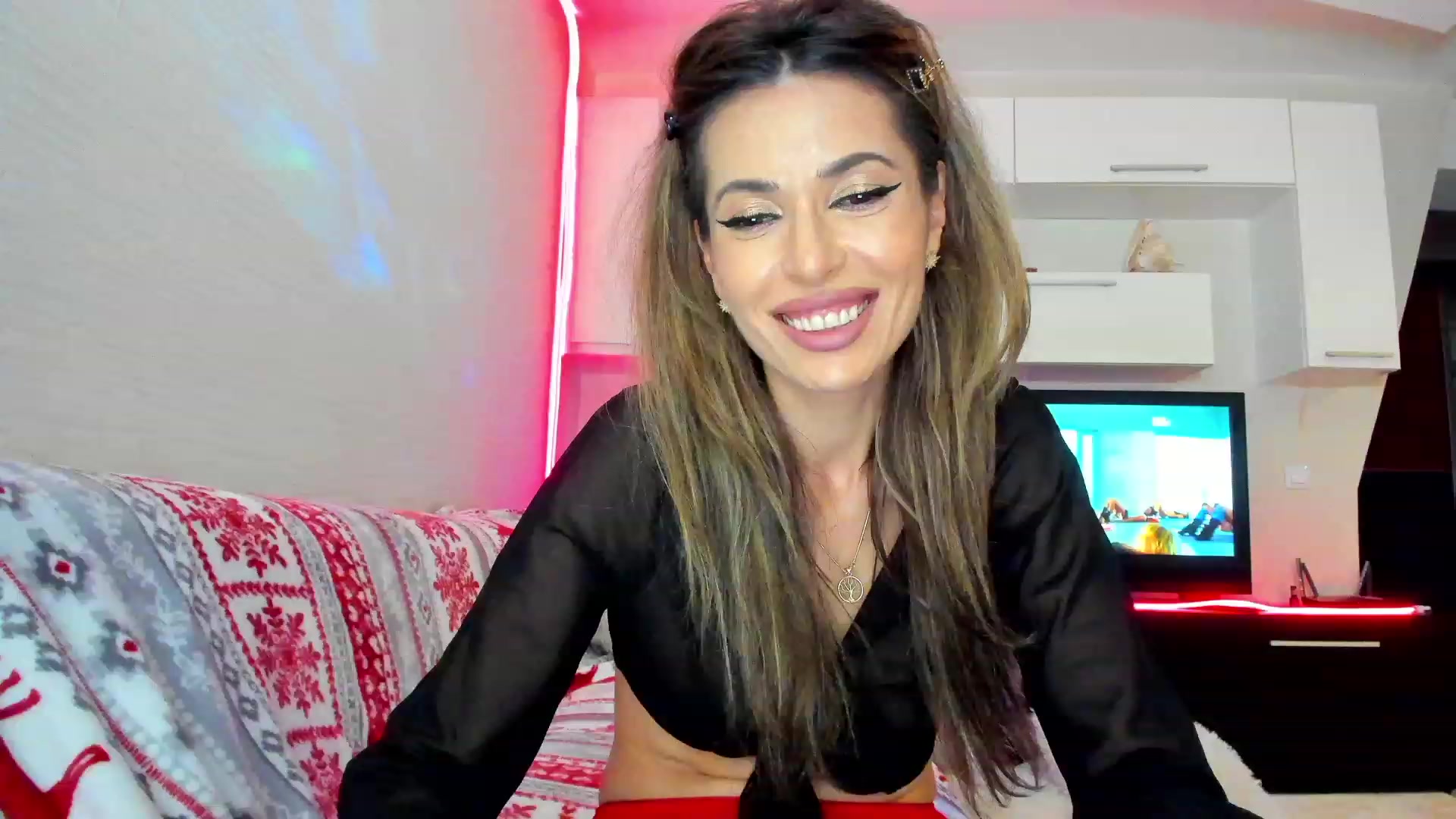 Gallery image thumbnail from SmileyTinaa's myfreecams stream on, 05/25/2023, 23:59 image 10 of 20