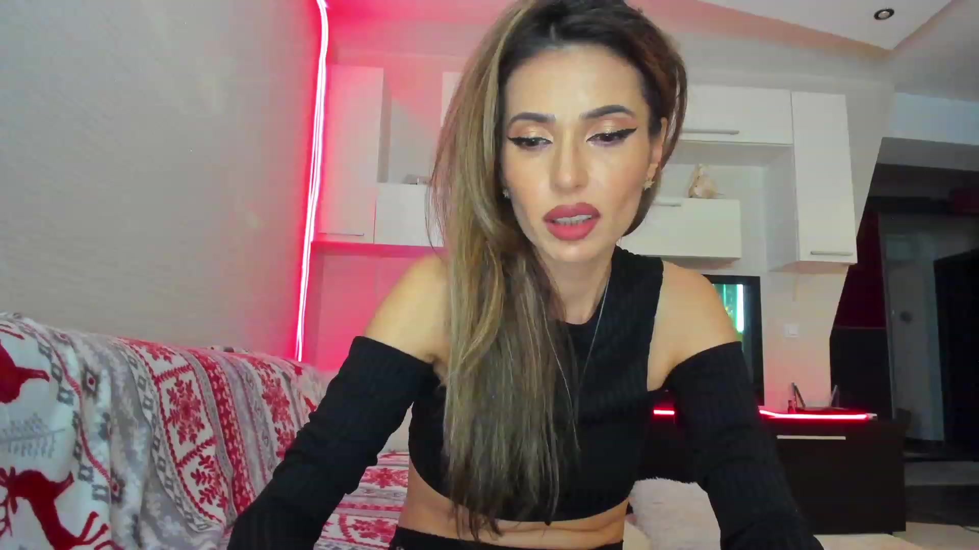 Gallery image thumbnail from SmileyTinaa's myfreecams stream on, 05/26/2023, 22:52 image 13 of 20