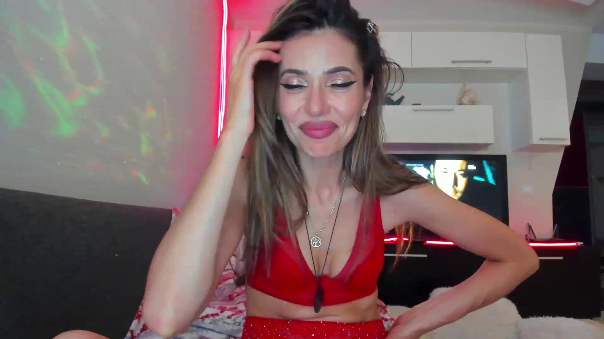 Gallery image thumbnail from SmileyTinaa's myfreecams stream on, 05/27/2023, 05:52 image 11 of 20