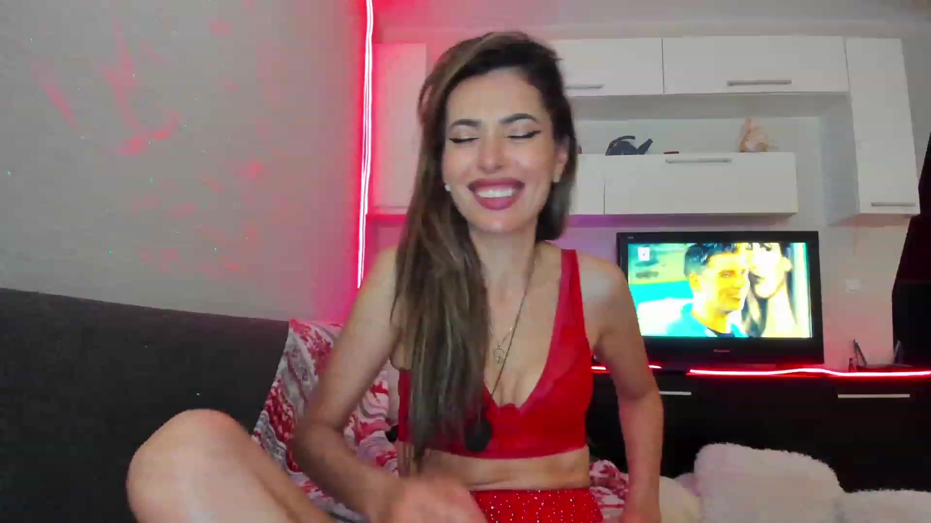 Gallery image thumbnail from SmileyTinaa's myfreecams stream on, 05/27/2023, 05:52 image 14 of 20