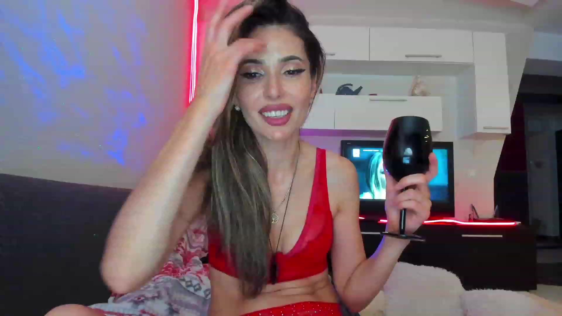 Gallery image thumbnail from SmileyTinaa's myfreecams stream on, 05/27/2023, 05:52 image 1 of 20