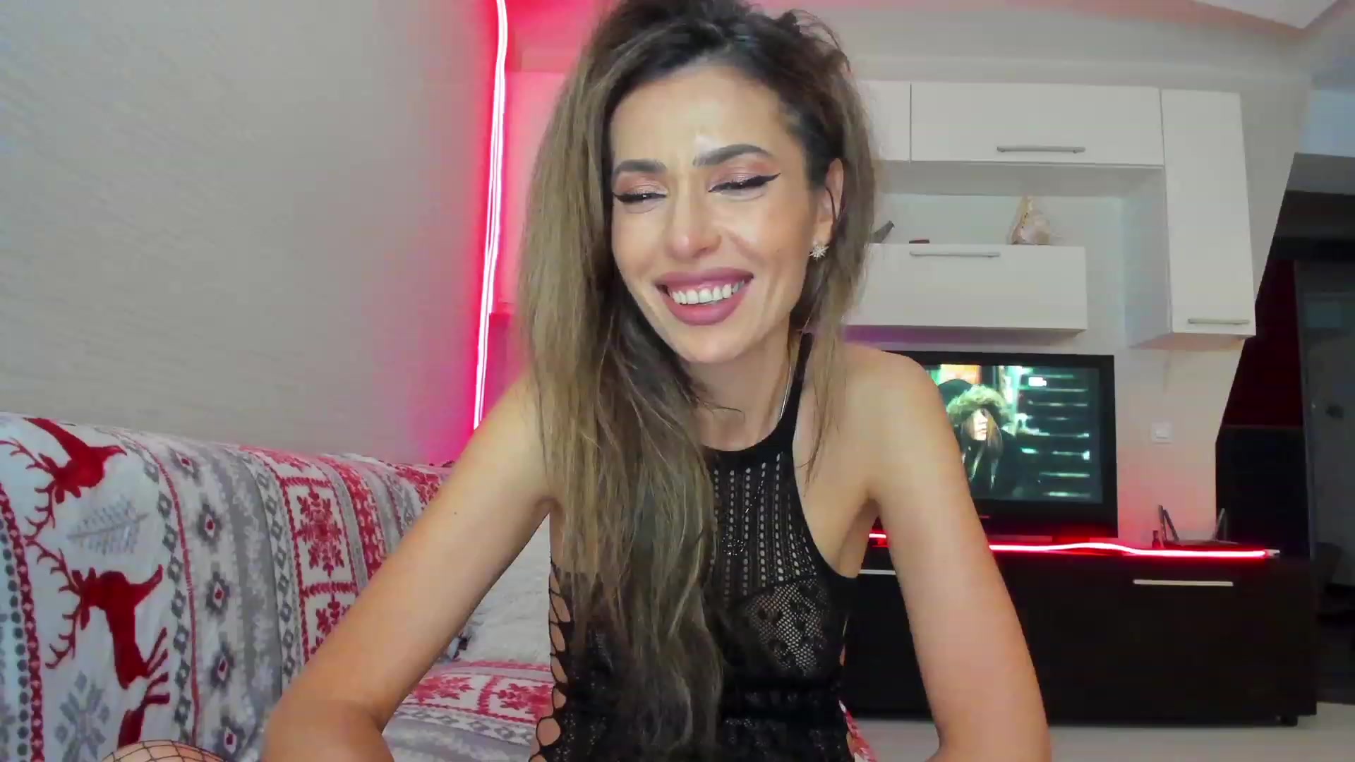 Gallery image thumbnail from SmileyTinaa's myfreecams stream on, 05/31/2023, 01:21 image 19 of 20