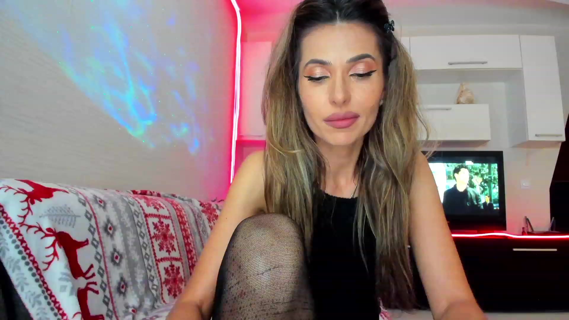 Gallery image thumbnail from SmileyTinaa's myfreecams stream on, 06/06/2023, 22:59 image 10 of 20