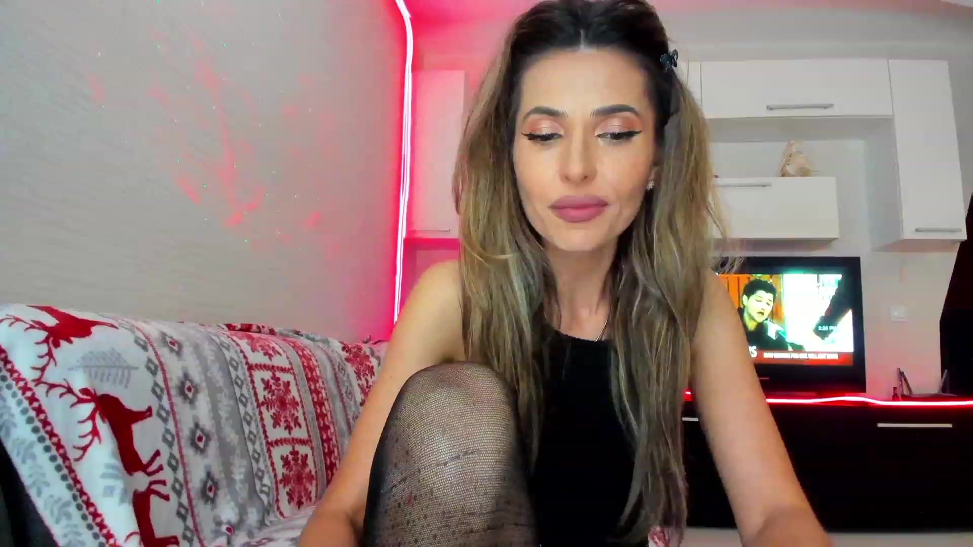 Gallery image thumbnail from SmileyTinaa's myfreecams stream on, 06/06/2023, 22:59 image 11 of 20