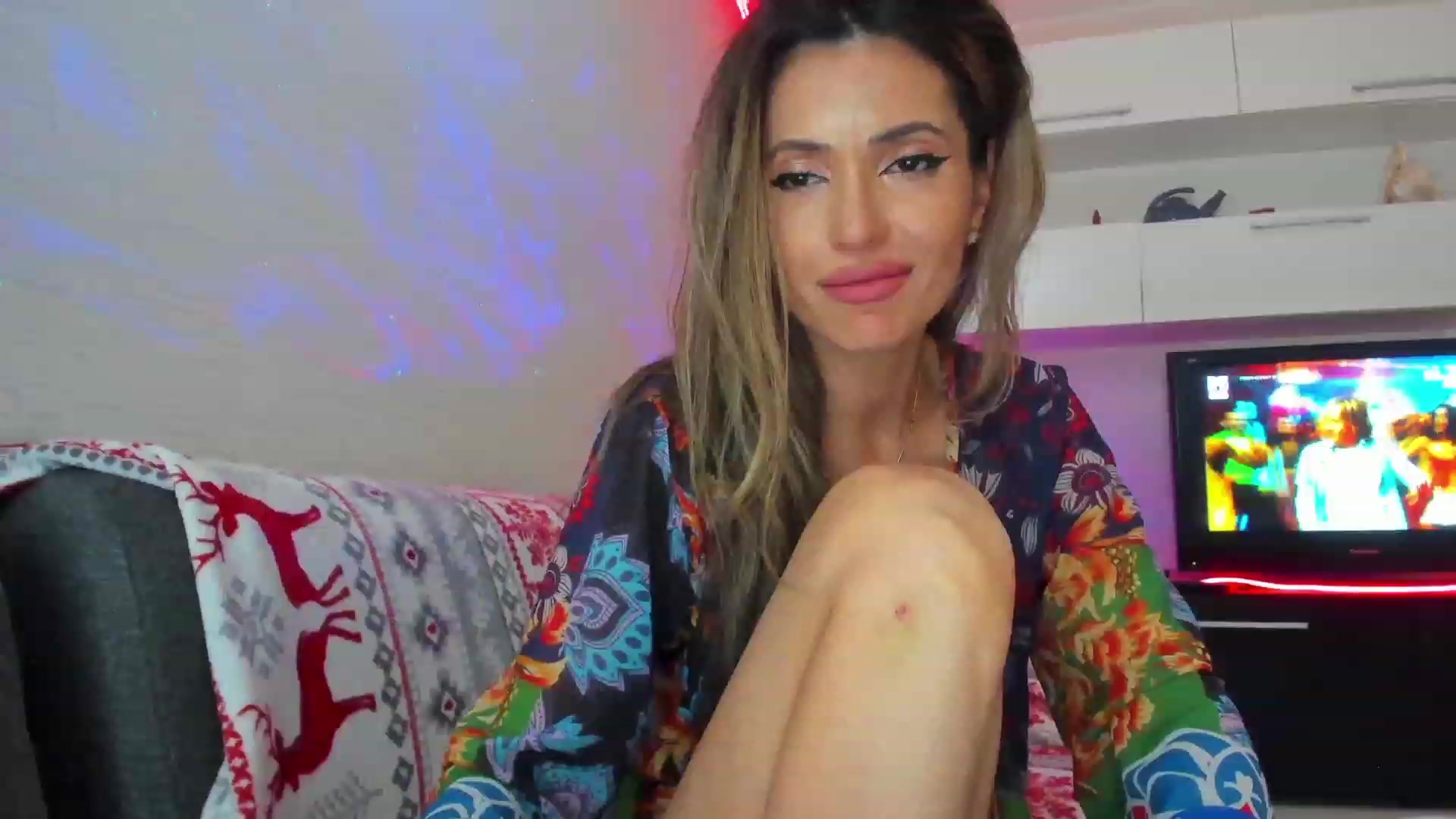 Gallery image thumbnail from SmileyTinaa's myfreecams stream on, 06/08/2023, 04:11 image 19 of 20