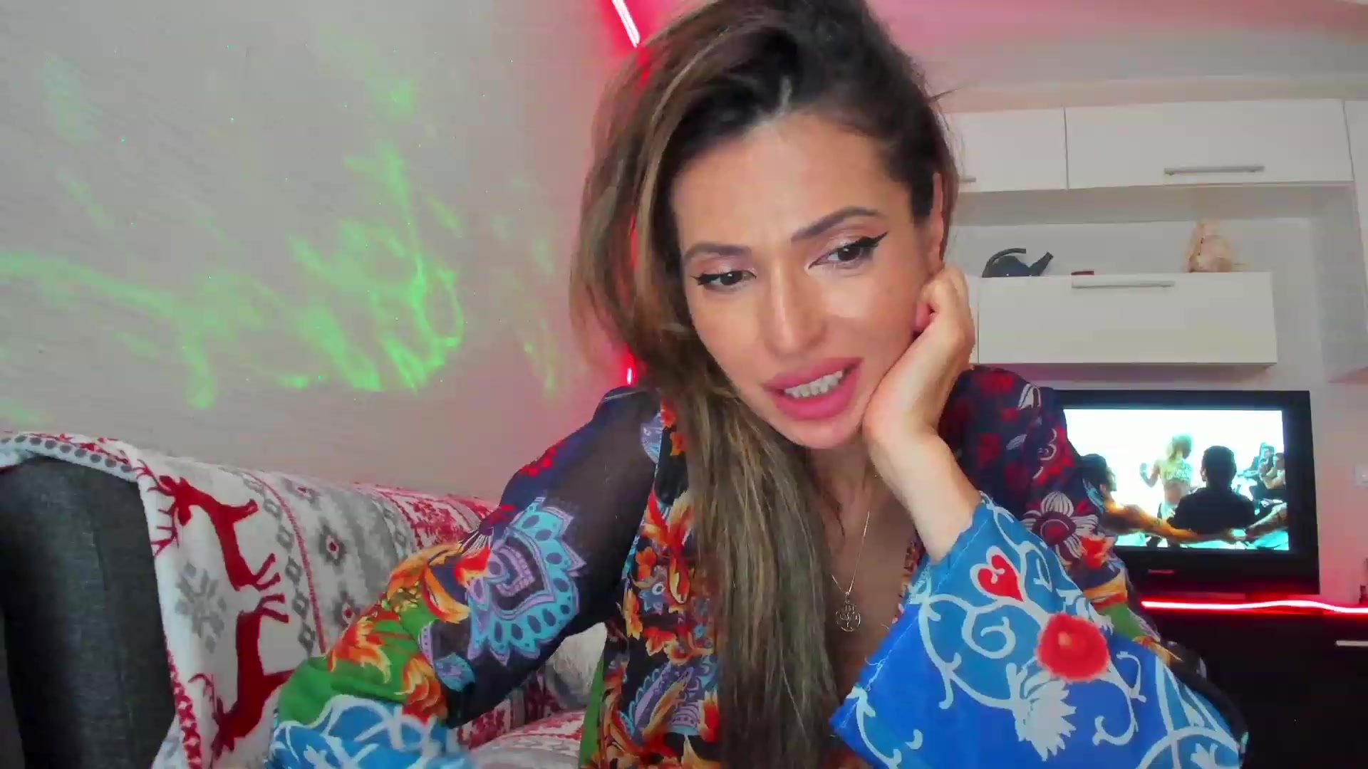 Gallery image thumbnail from SmileyTinaa's myfreecams stream on, 06/08/2023, 04:11 image 6 of 20