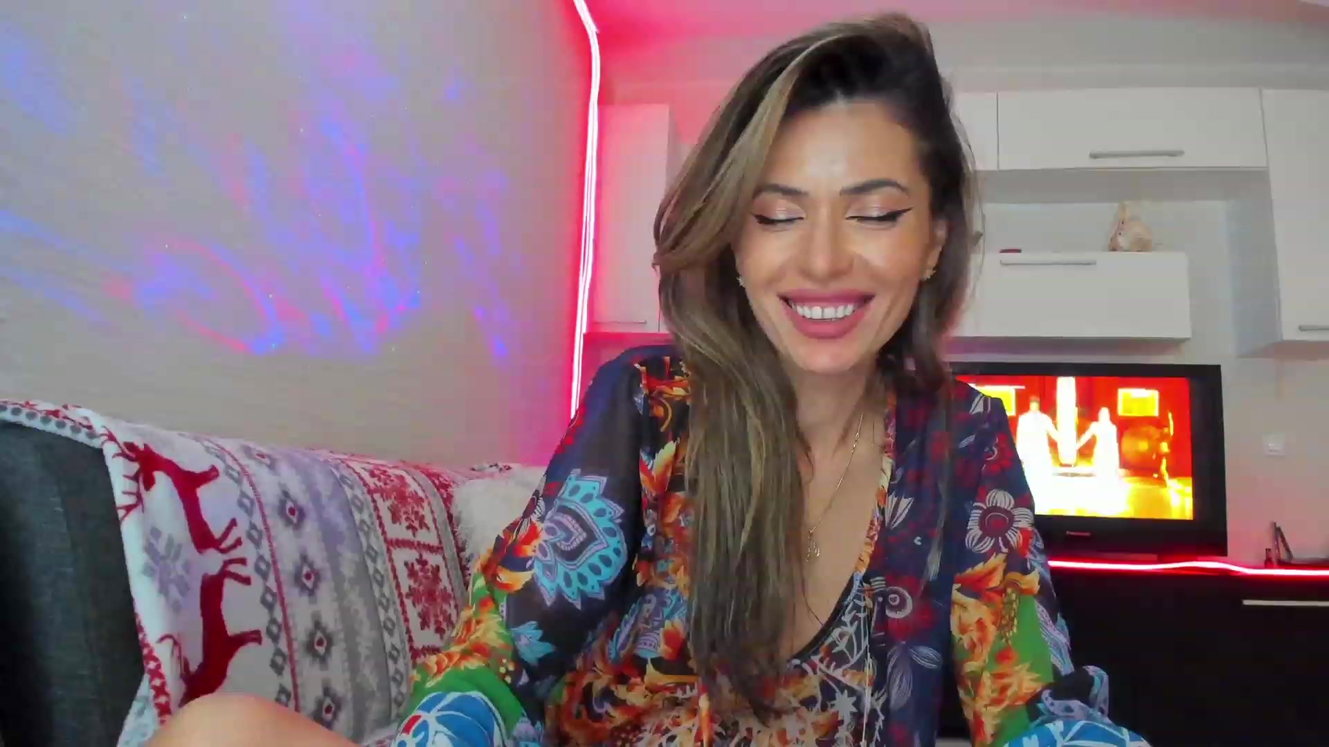 Gallery image thumbnail from SmileyTinaa's myfreecams stream on, 06/08/2023, 04:11 image 16 of 20