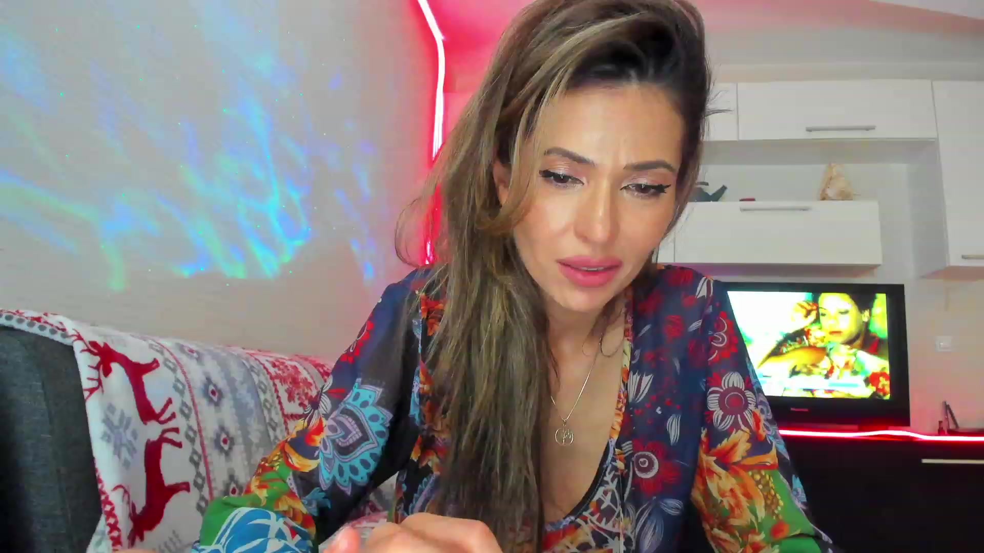 Gallery image thumbnail from SmileyTinaa's myfreecams stream on, 06/08/2023, 04:11 image 12 of 20