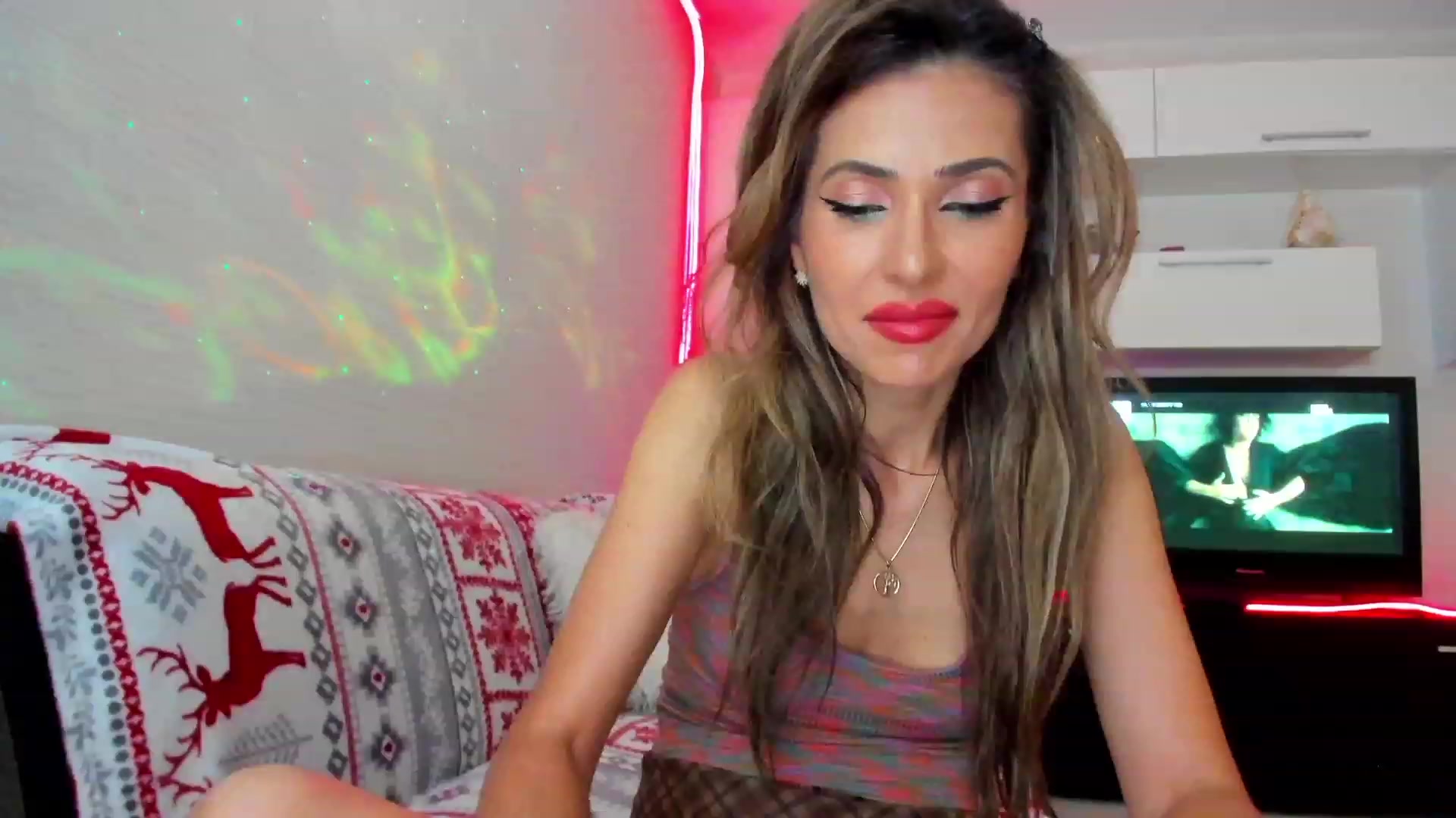Gallery image thumbnail from SmileyTinaa's myfreecams stream on, 06/08/2023, 22:51 image 1 of 20