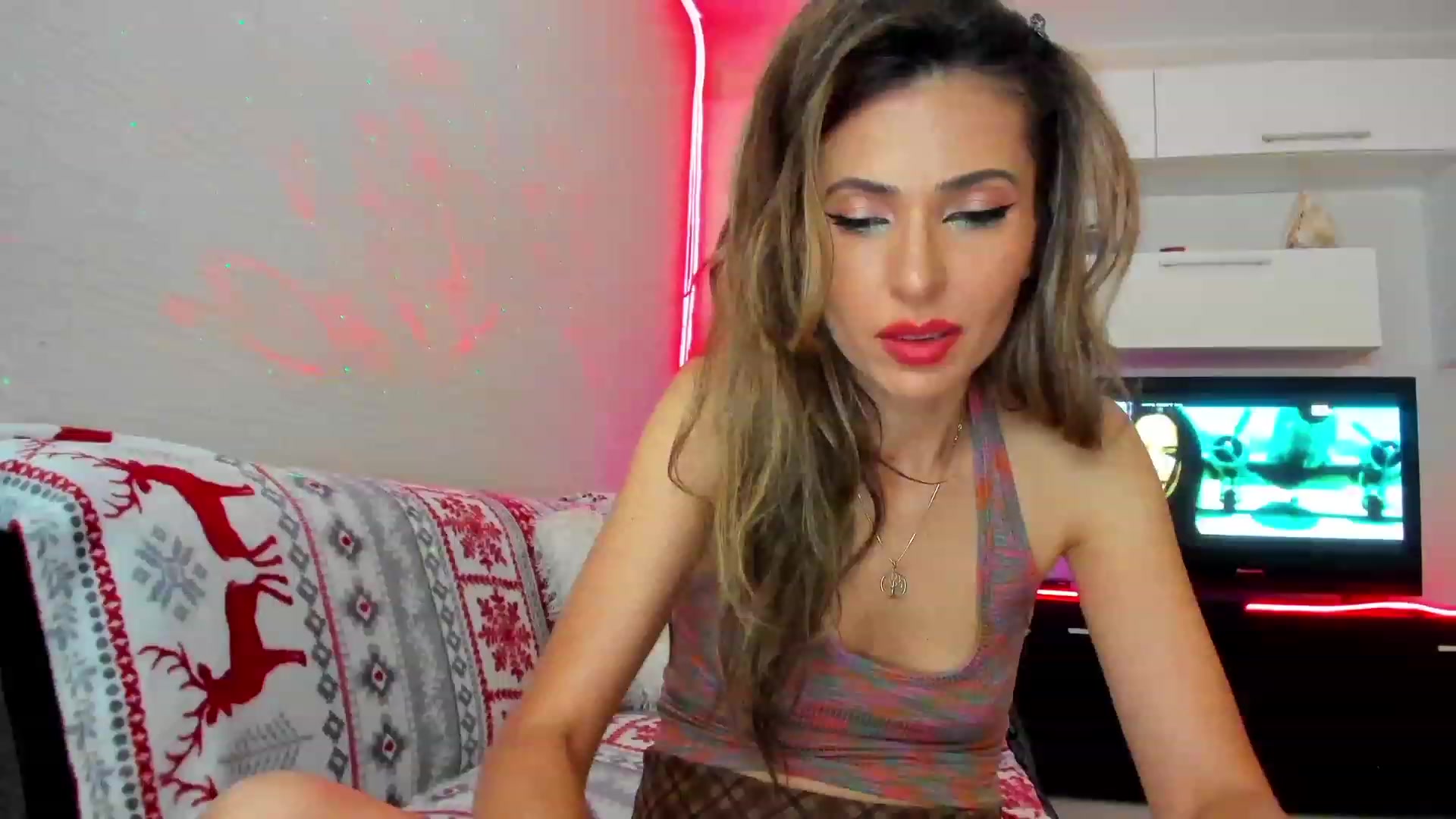 Gallery image thumbnail from SmileyTinaa's myfreecams stream on, 06/08/2023, 22:51 image 4 of 20