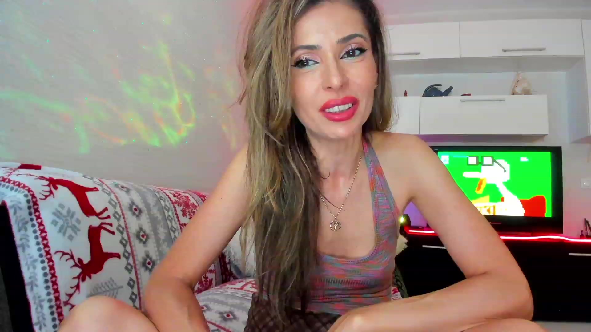 Gallery image thumbnail from SmileyTinaa's myfreecams stream on, 06/08/2023, 22:51 image 13 of 20