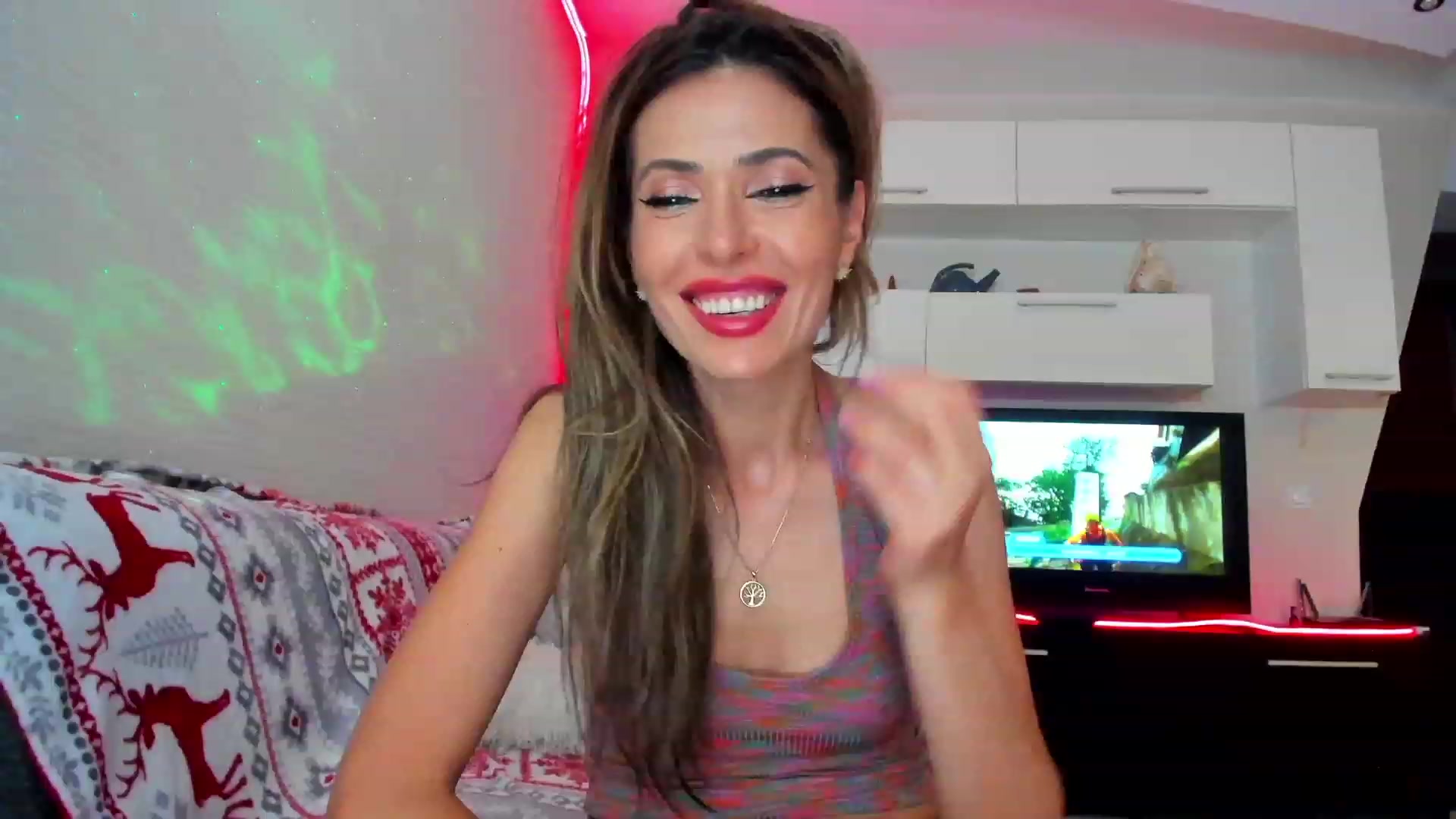 Gallery image thumbnail from SmileyTinaa's myfreecams stream on, 06/09/2023, 24:18 image 14 of 20