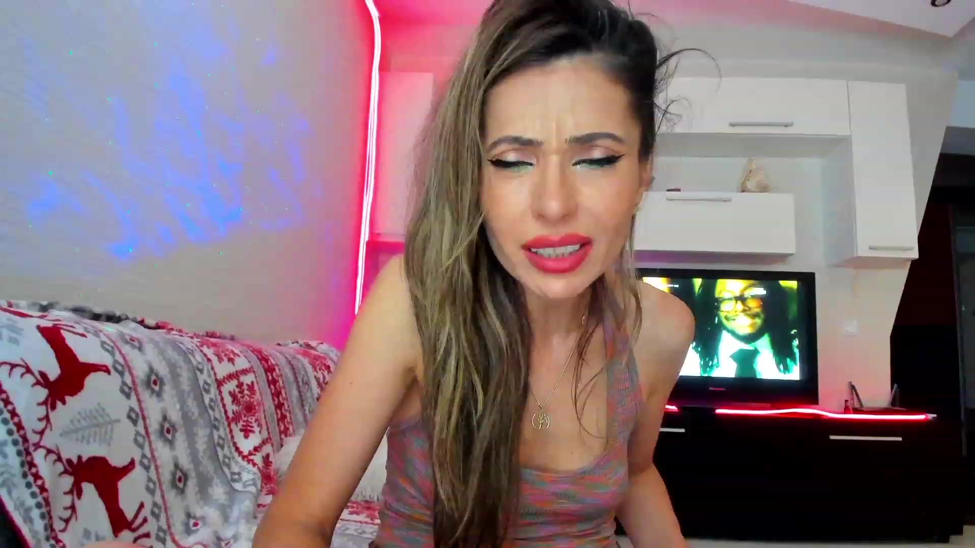Gallery image thumbnail from SmileyTinaa's myfreecams stream on, 06/09/2023, 24:18 image 9 of 20