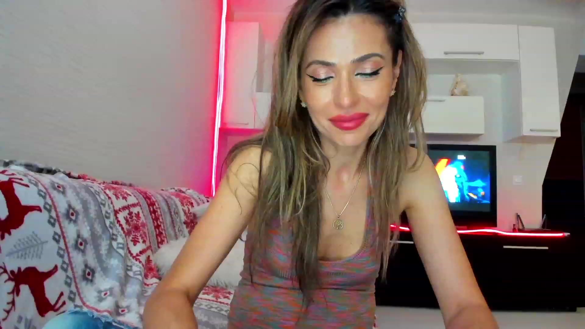 Gallery image thumbnail from SmileyTinaa's myfreecams stream on, 06/09/2023, 01:39 image 10 of 20
