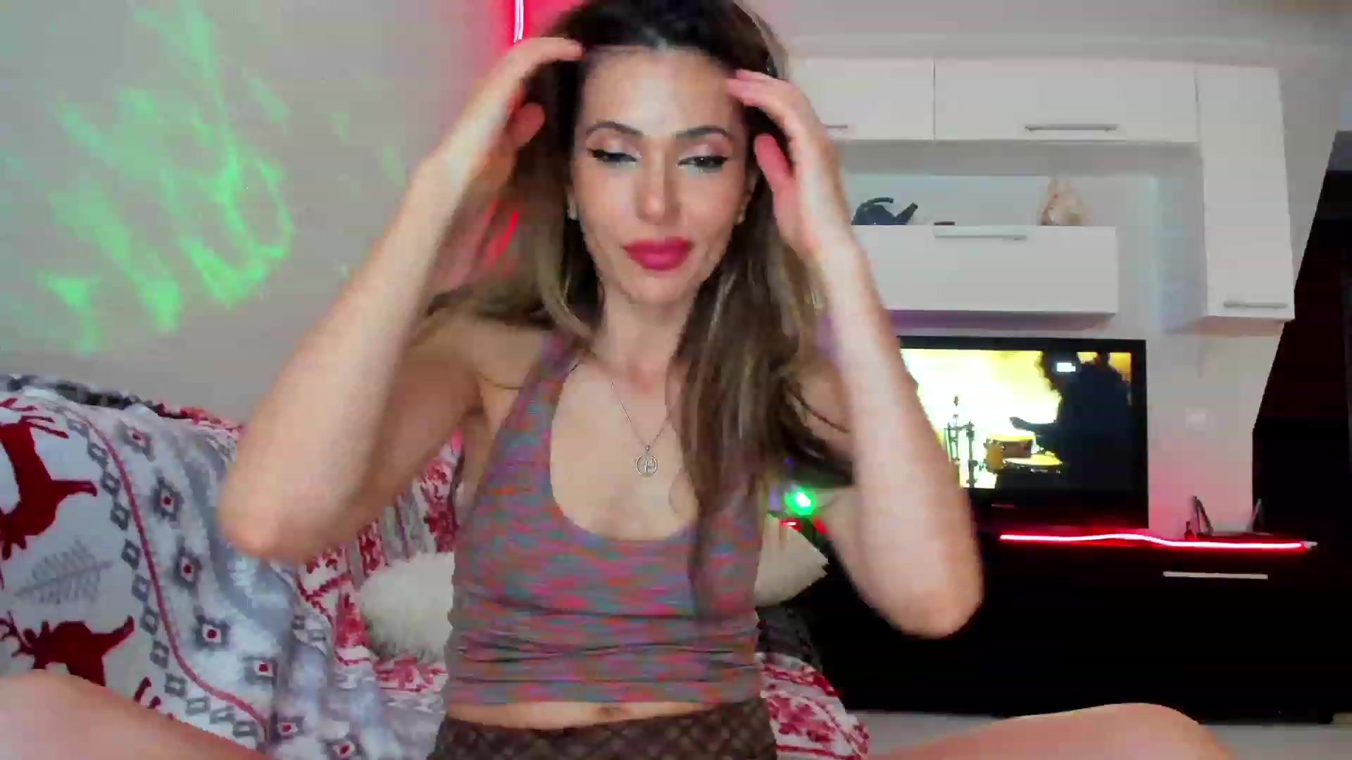 Gallery image thumbnail from SmileyTinaa's myfreecams stream on, 06/09/2023, 01:39 image 17 of 20