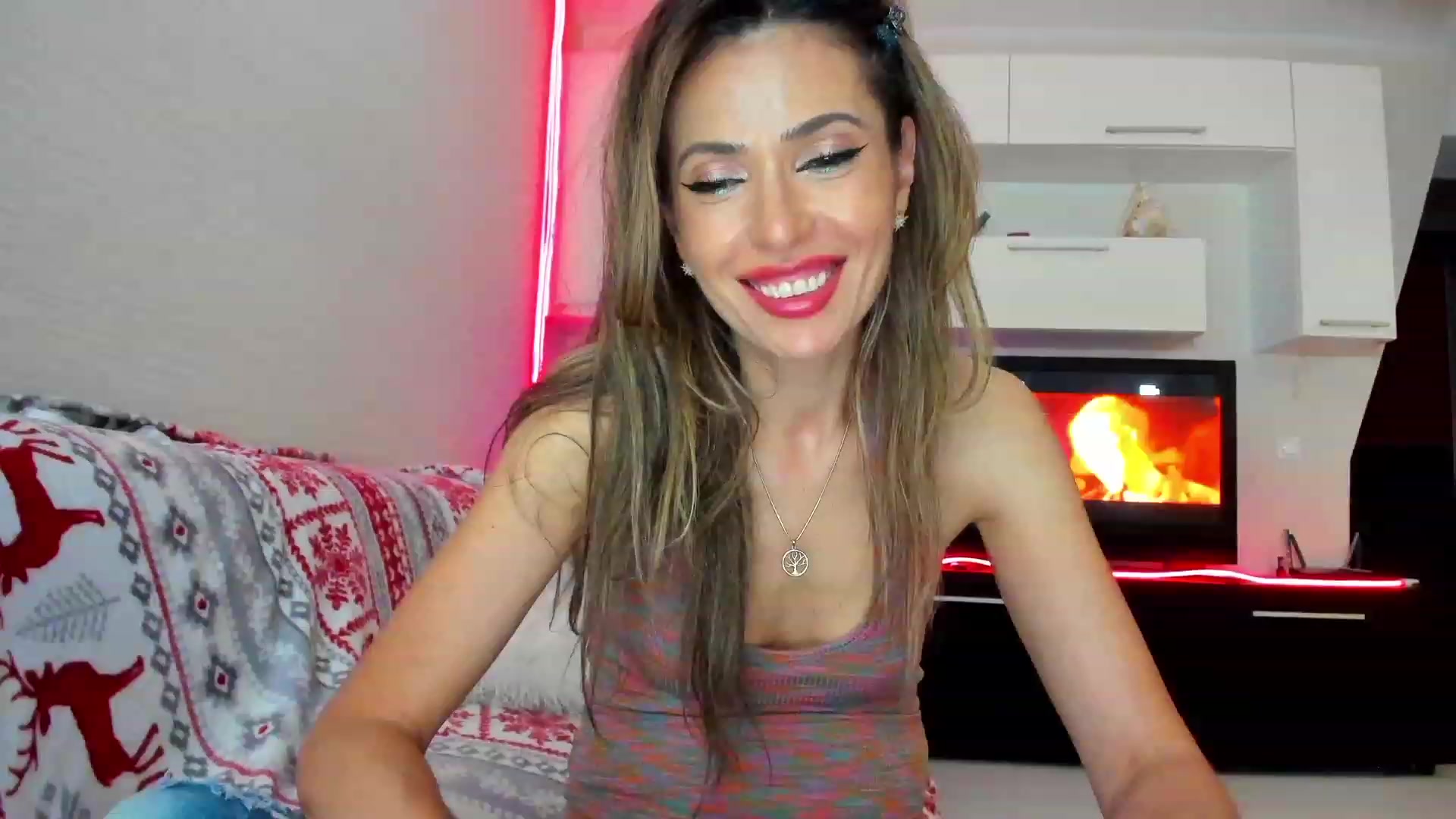 Gallery image thumbnail from SmileyTinaa's myfreecams stream on, 06/09/2023, 01:39 image 11 of 20