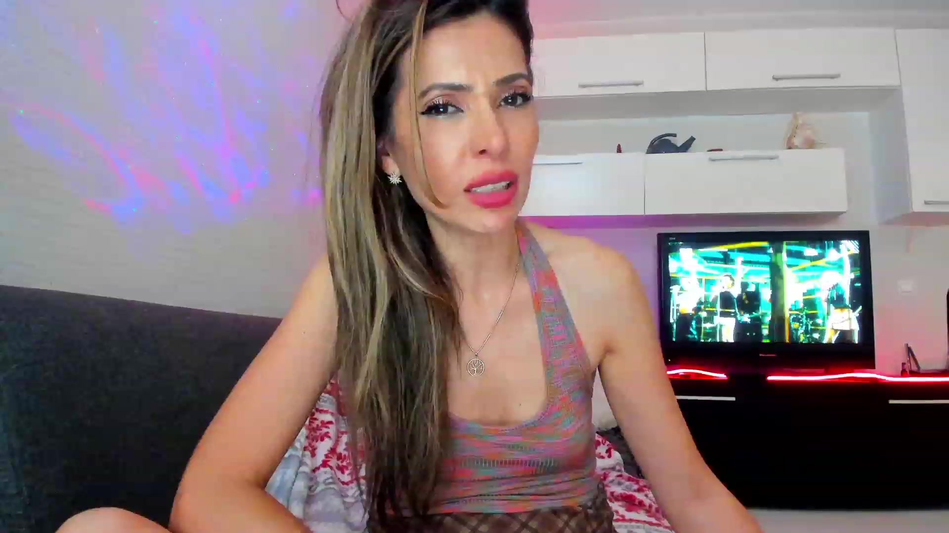 Gallery image thumbnail from SmileyTinaa's myfreecams stream on, 06/09/2023, 04:50 image 20 of 20