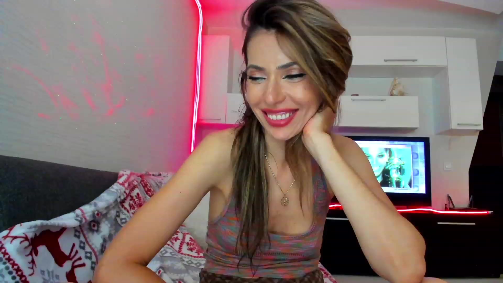 Gallery image thumbnail from SmileyTinaa's myfreecams stream on, 06/09/2023, 04:50 image 4 of 20