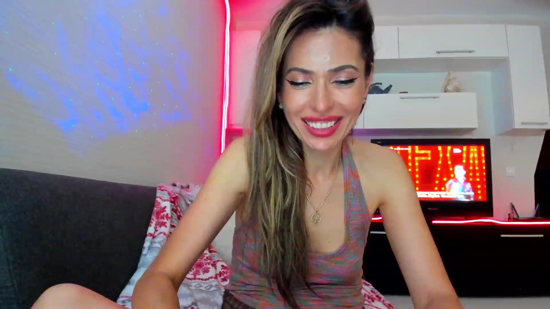 Gallery image thumbnail from SmileyTinaa's myfreecams stream on, 06/09/2023, 04:50 image 18 of 20